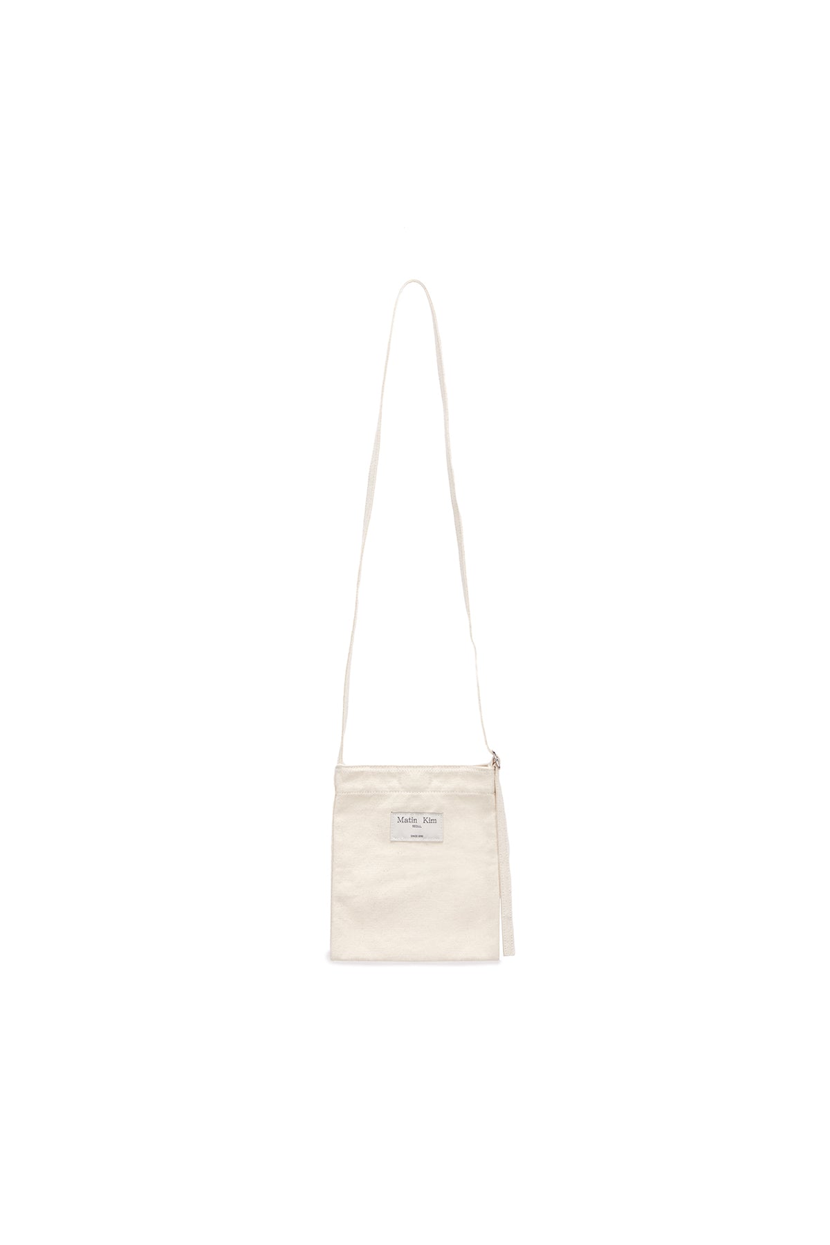 [matinkim] MATIN MESSENGER ECOBAG IN IVORY