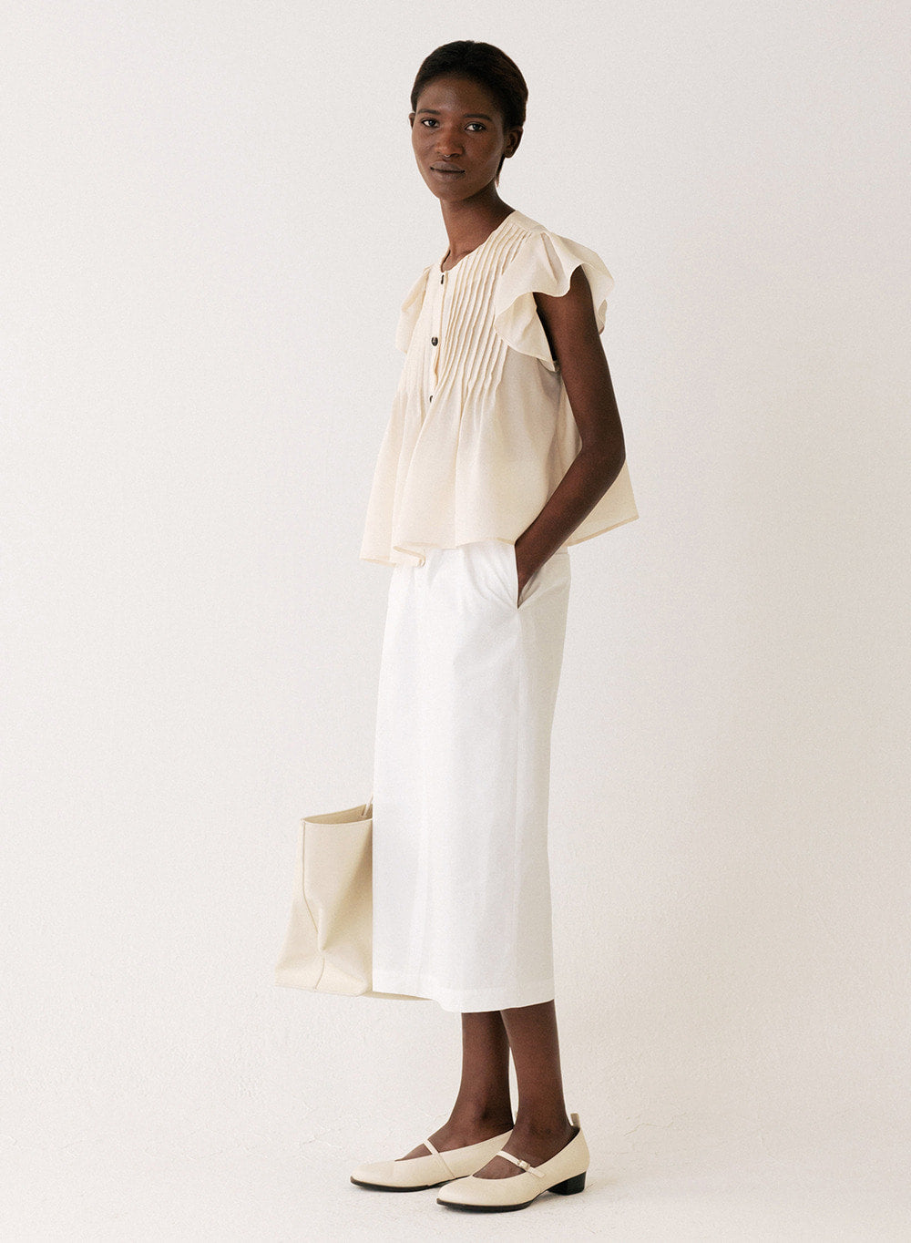 Kindersalmon Pintucked Ruffle-sleeve Blouse Cream