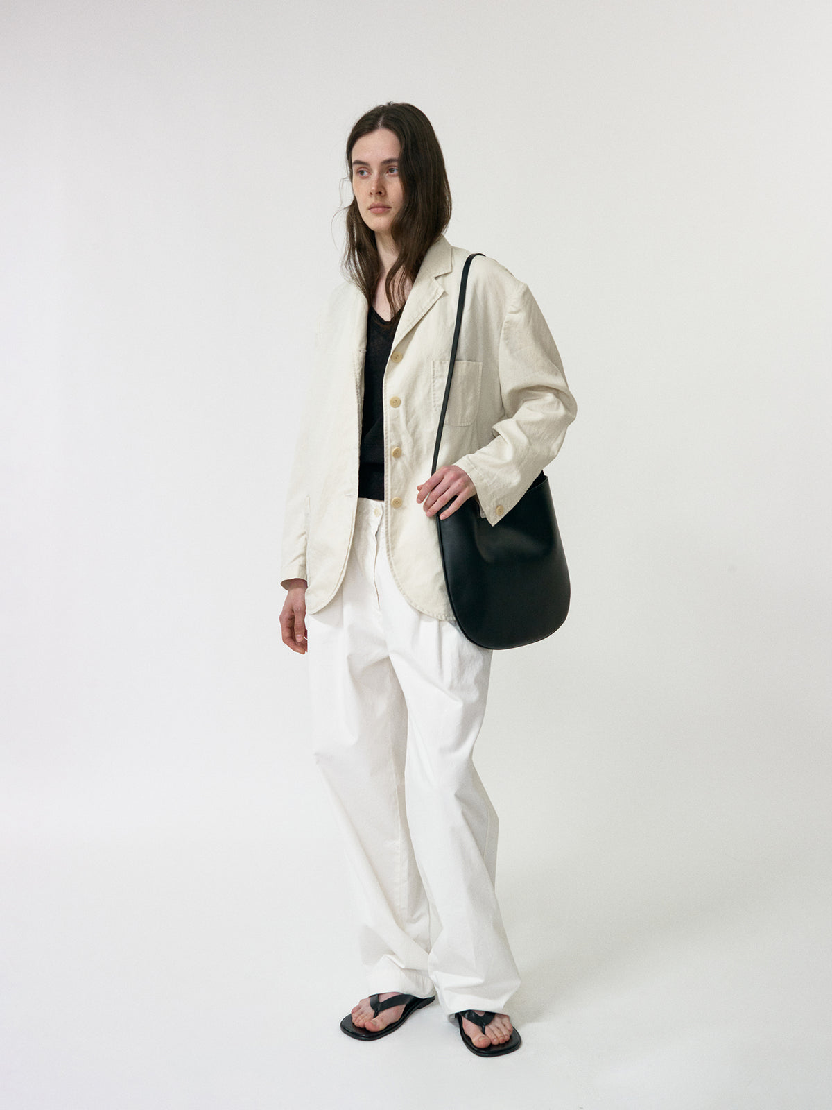 Nothing Written Flat round bag (Black)
