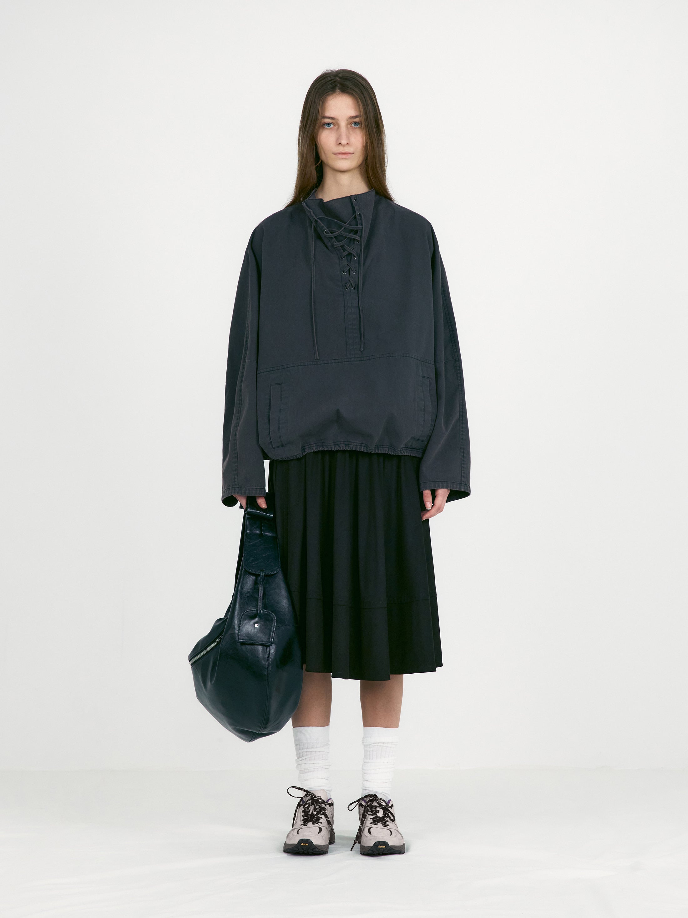 [low_classic] Washed Cotton Lace Up Anorak
Charcoal Brown