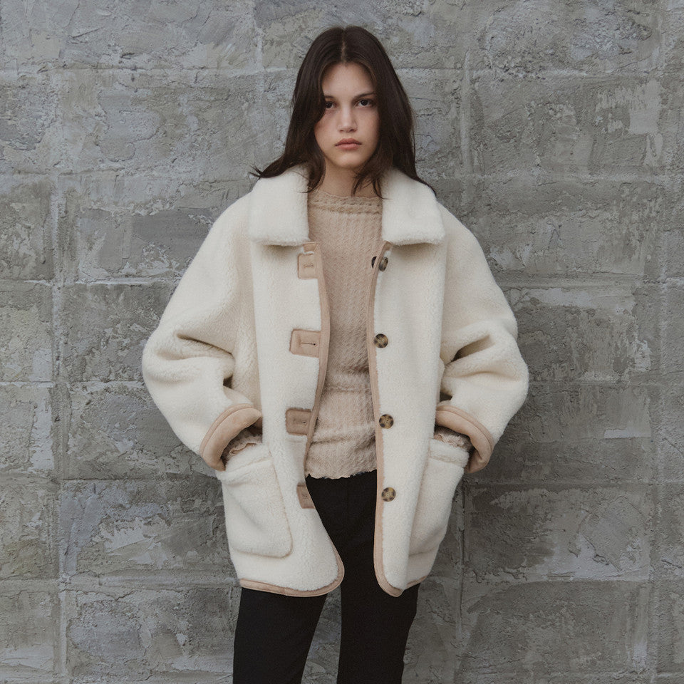 Tillidie Reversible Suede Mustang Beige