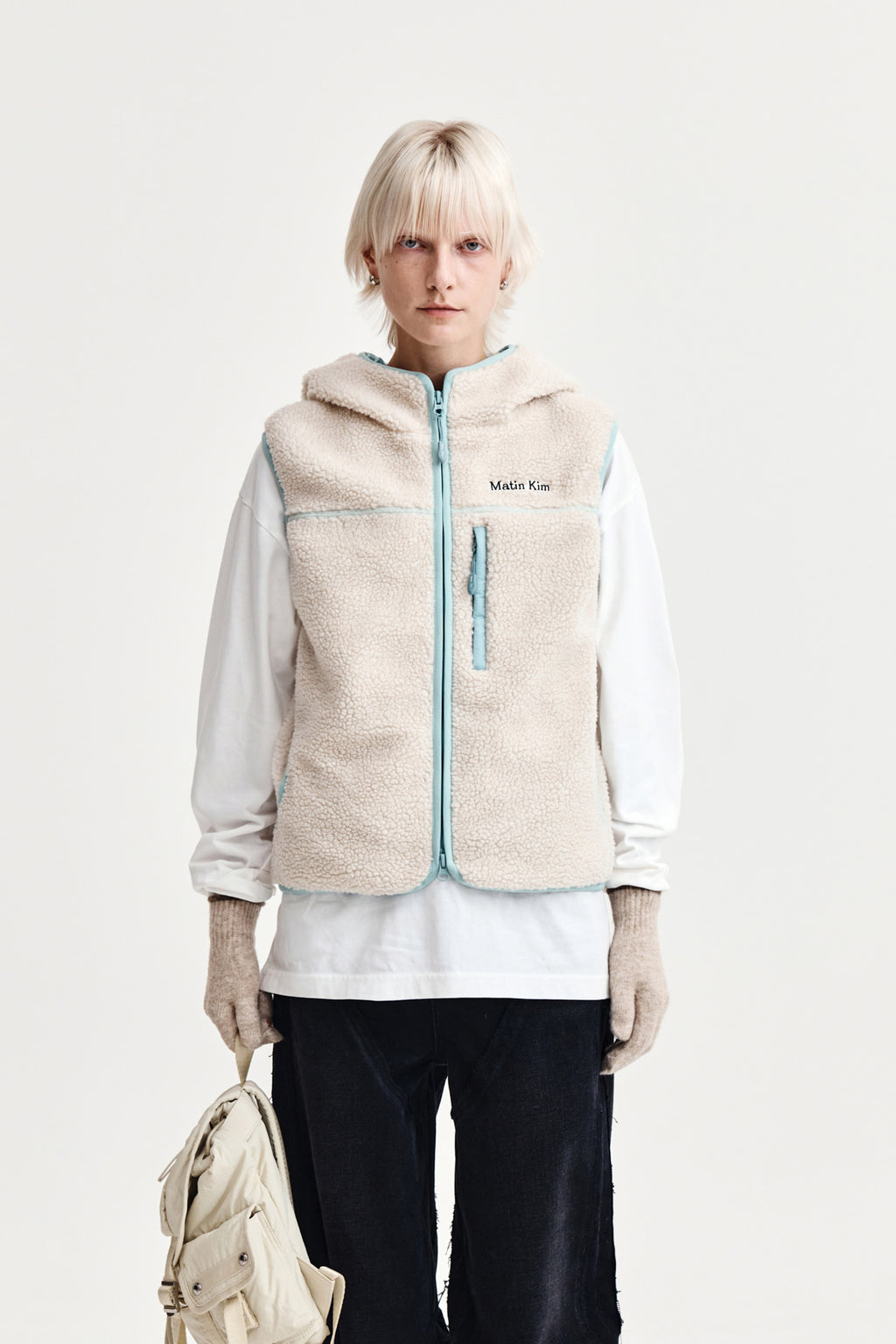[matinkim] Fleece Hoody Vest IN Ivory