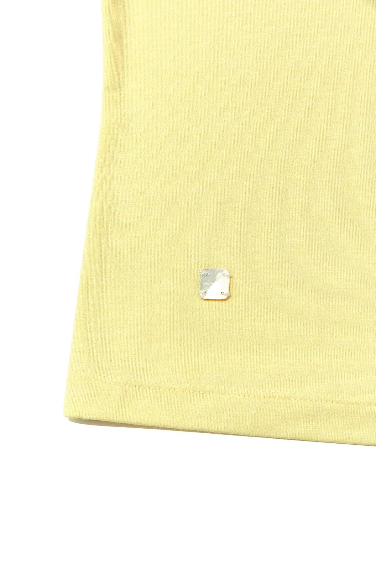 [matinkim] UNBALANCE TIED SHIRRING TOP IN LIGHT YELLOW
