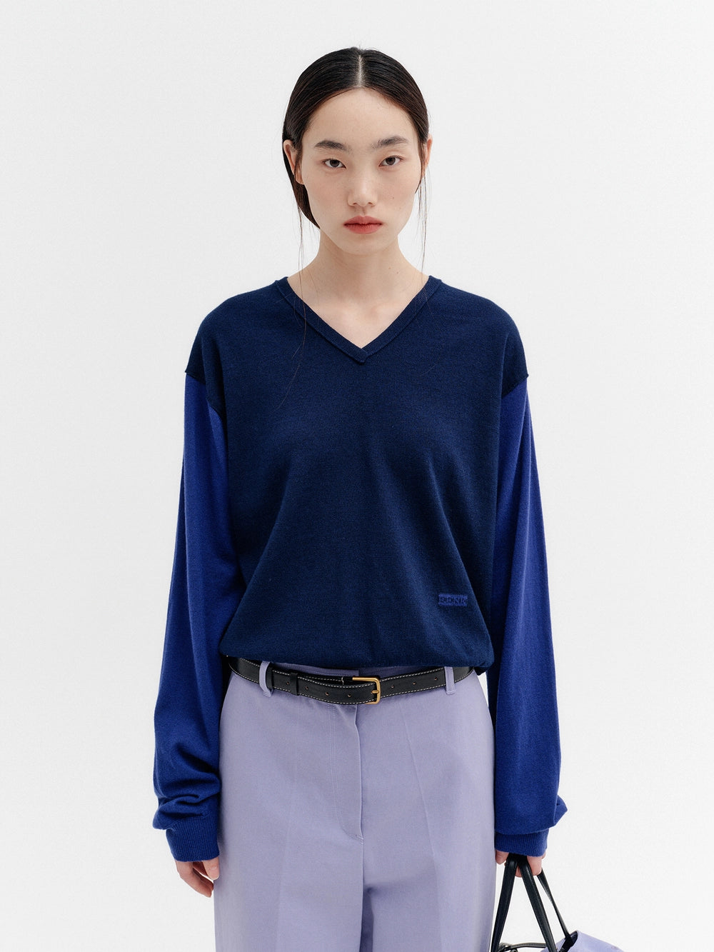 EENK V-Neck Contrast Knitwear Top - Navy