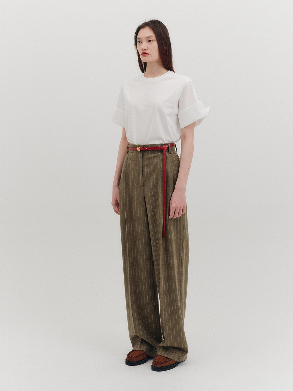 EENK Two-Tuck Wide Pants - Khaki