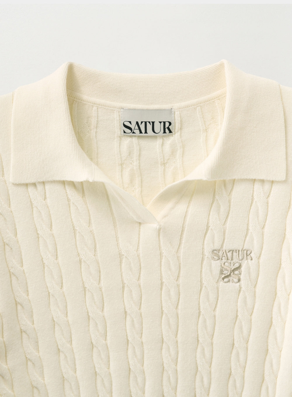 [satur] (W) Cable Collar Half Knit - Cream