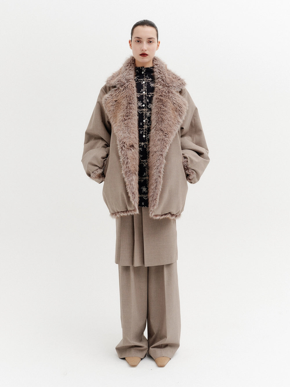 EENK Reversible Volume Collar Jacket - Beige