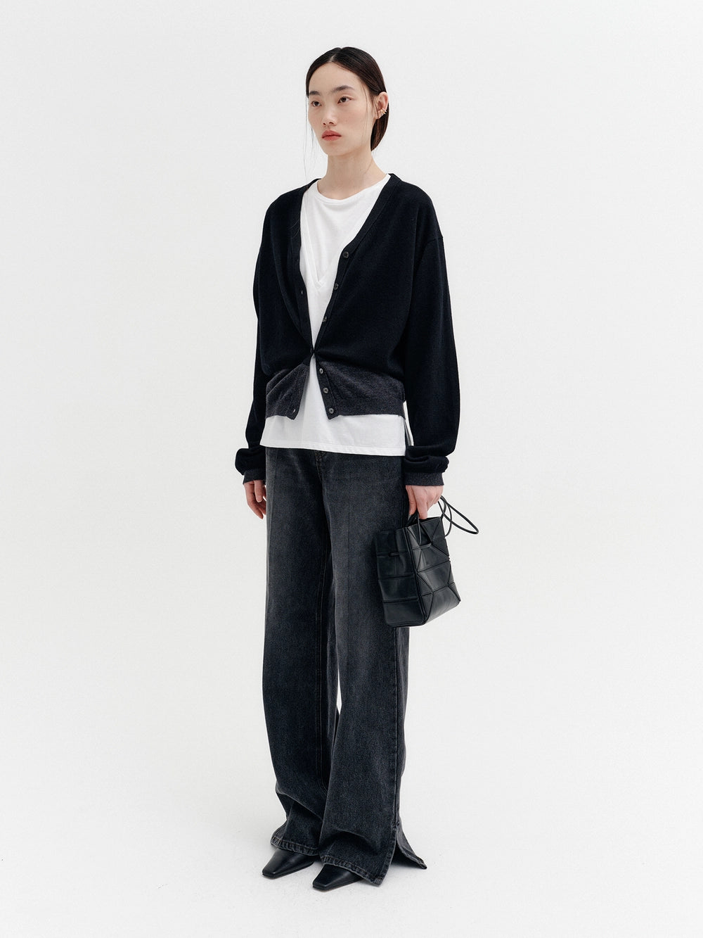 EENK Contrast V-Neck Cardigan - Black