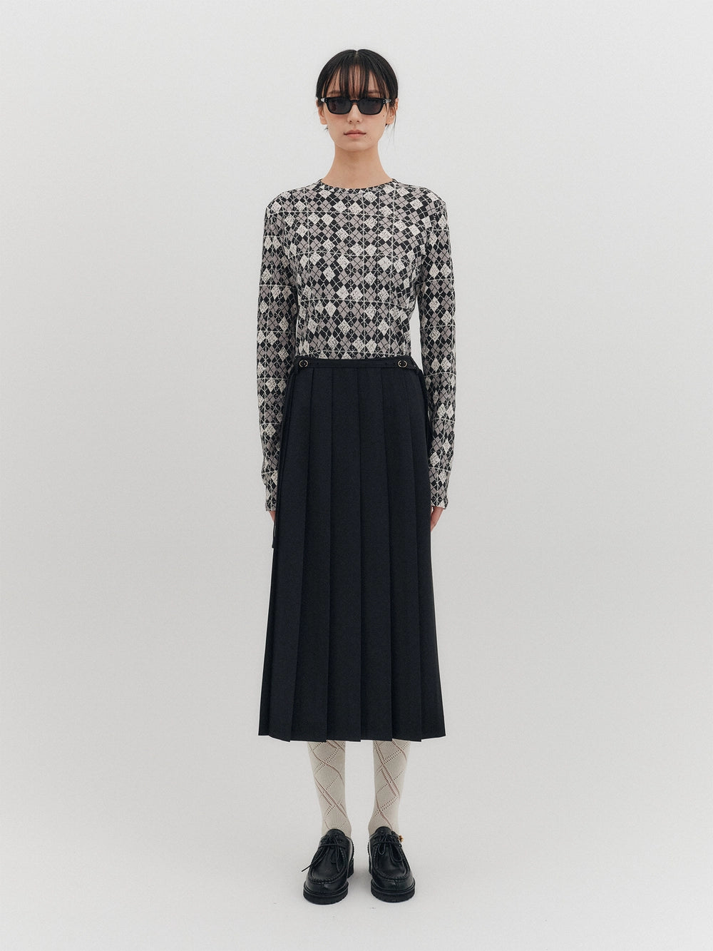 EENK Long Pleated Skirt - Black