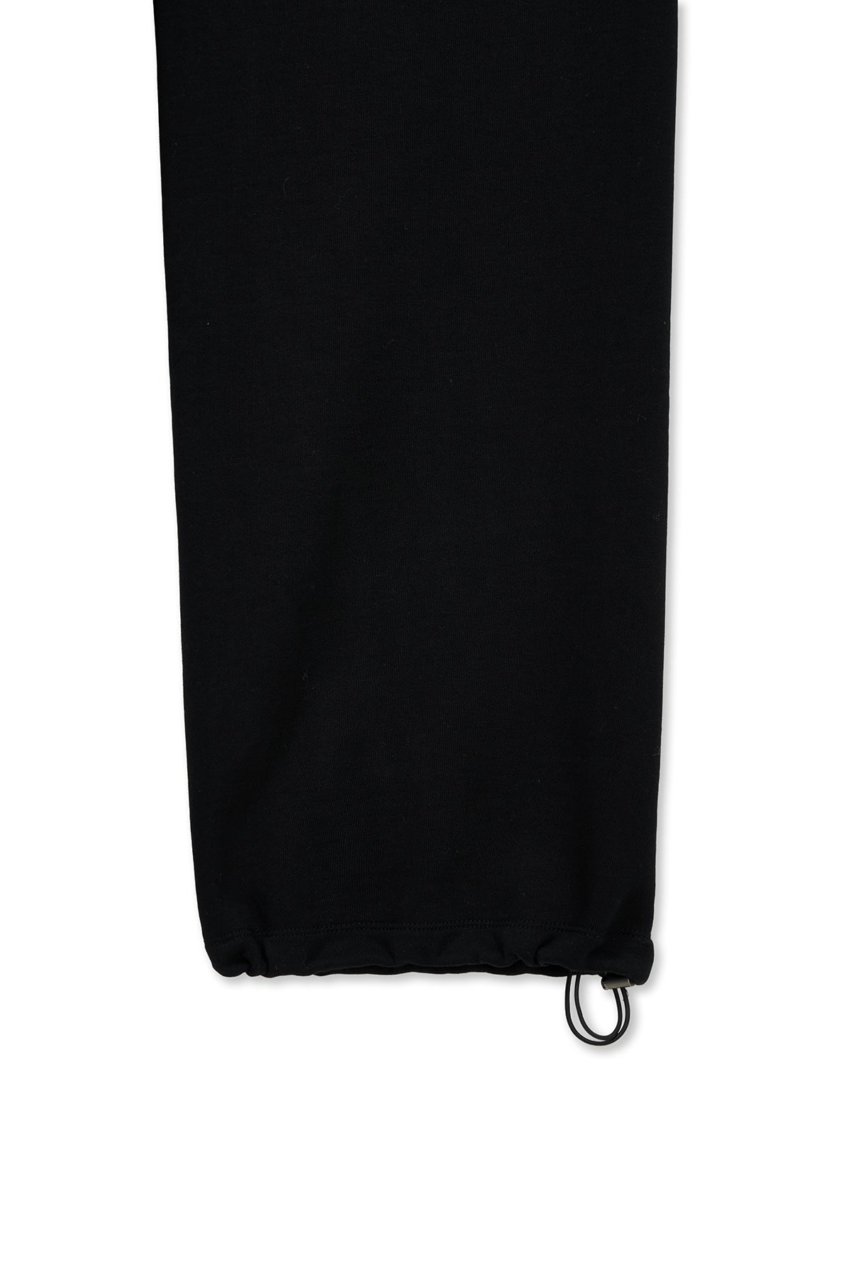 [matinkim] ESSENTIAL LOGO SWEATPANTS IN BLACK