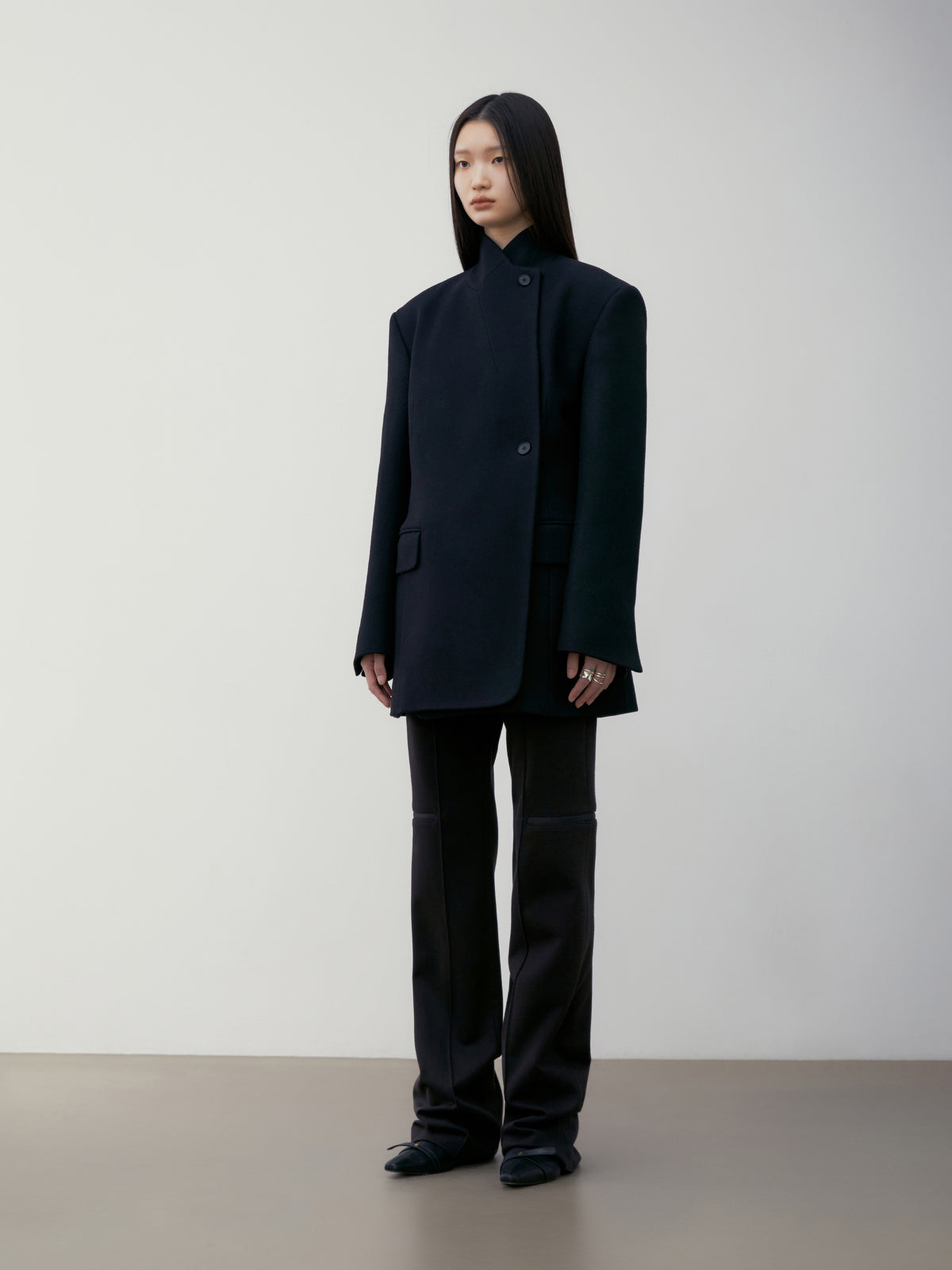 Low Classic Bootcut Zip-Up Pants Black