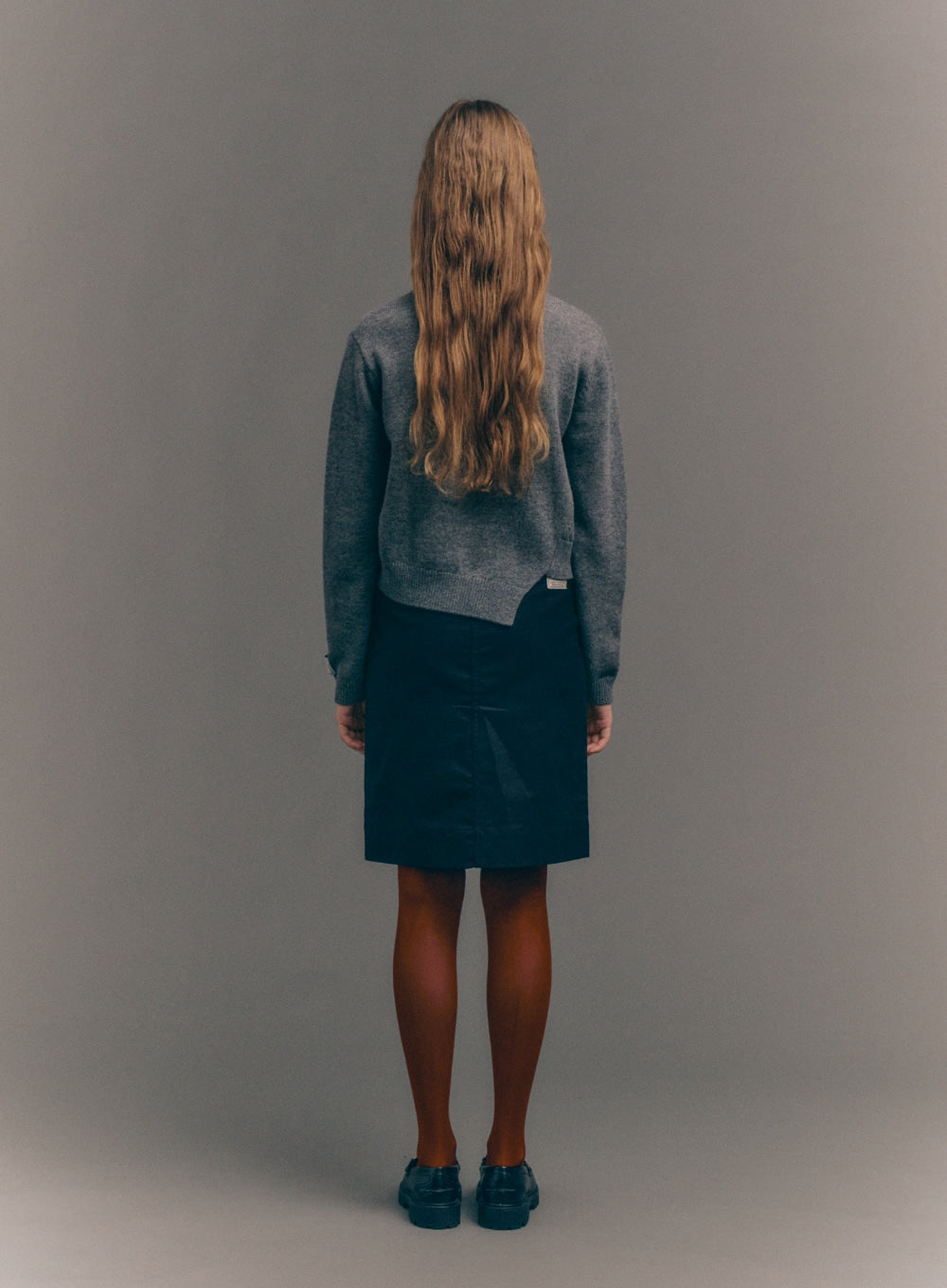 [satur] (W) Dublin Unbalanced Cashmere Blend Knit - Classic Charcoal