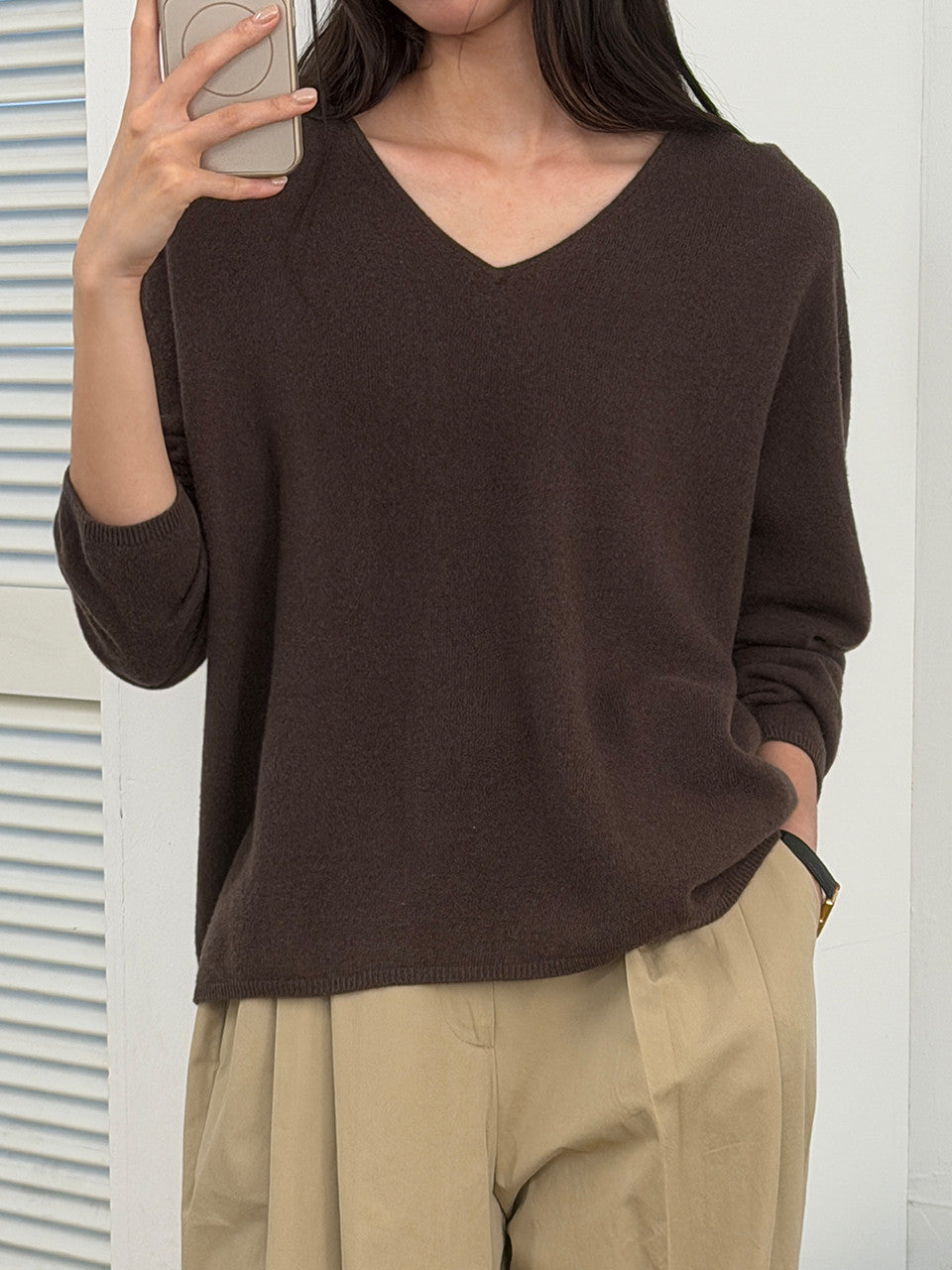 Tillidie Cashmere Blended V-Neck Wool Knit Brown