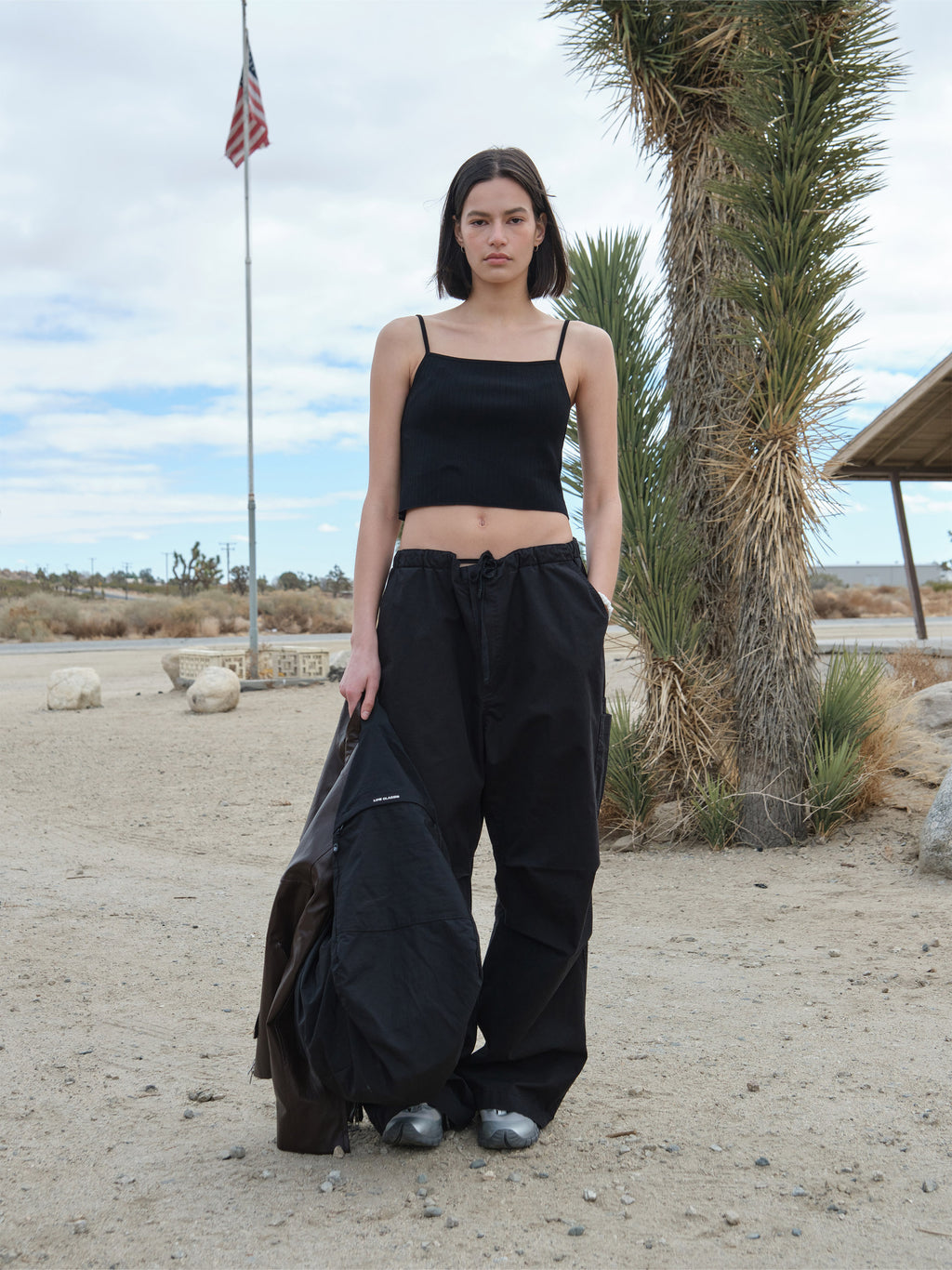 Low Classic Viscose Ribbed Sleeveless Black