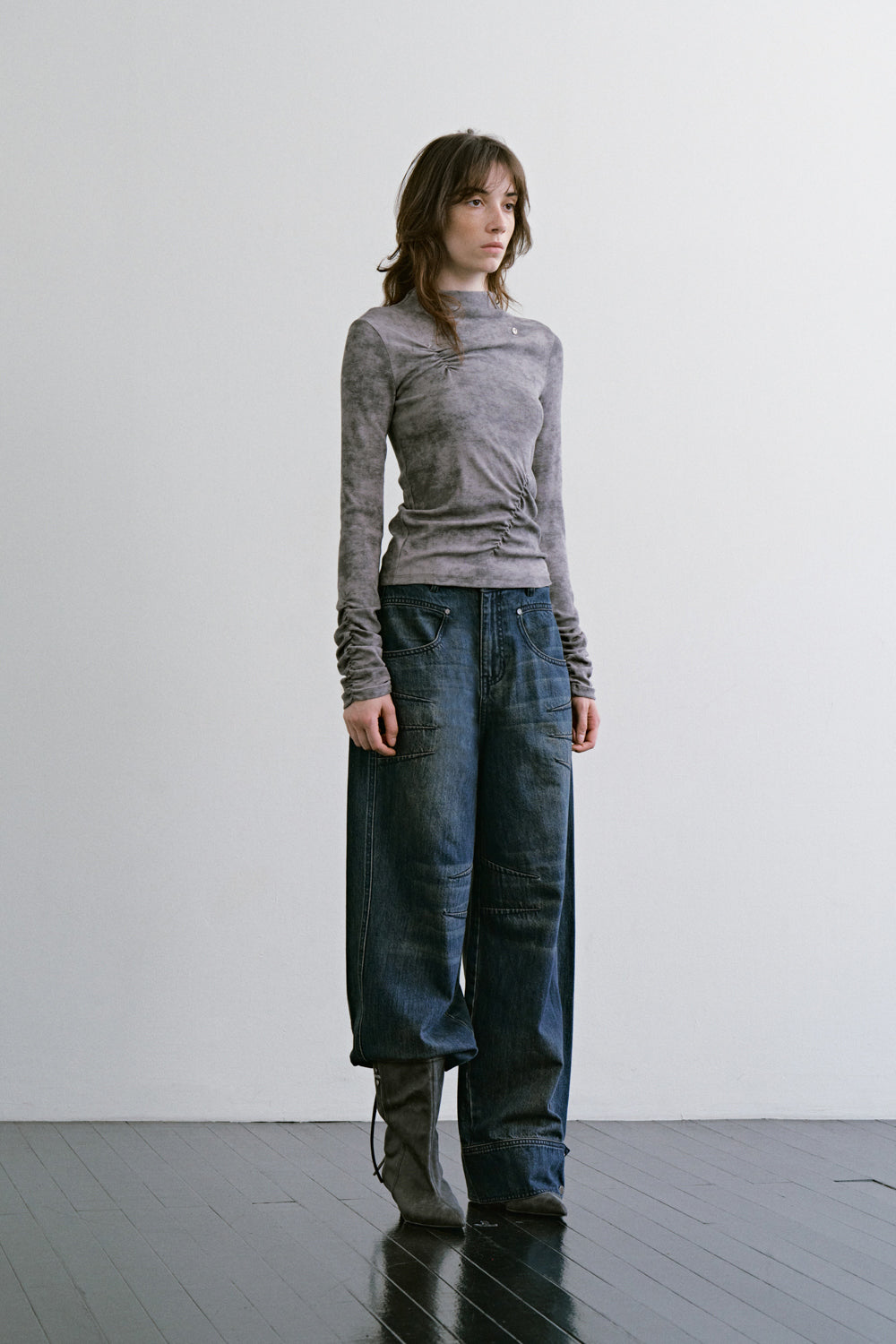 Treemingbird Blurry Print Mock Neck Top Gray
