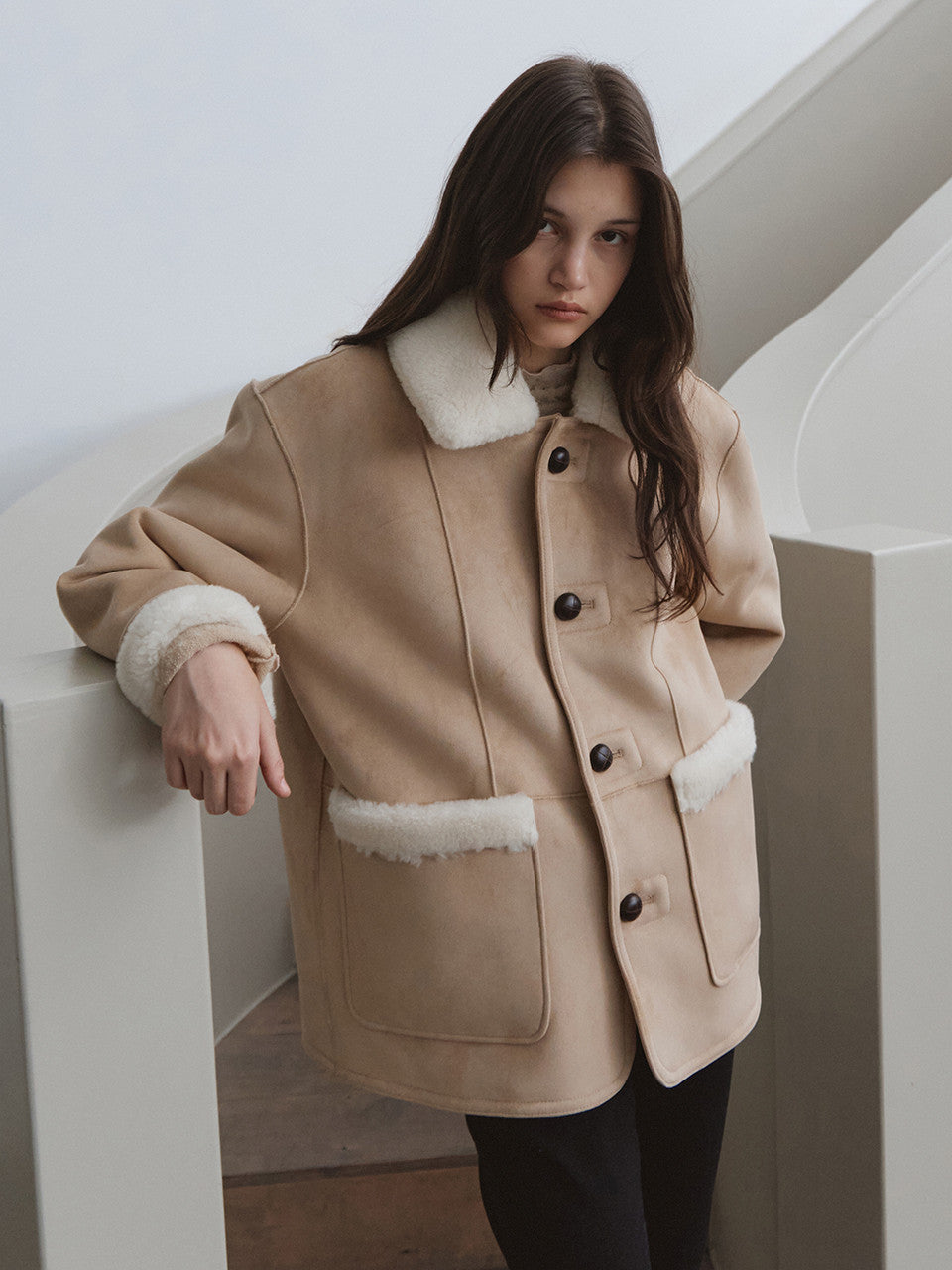 Tillidie Reversible Suede Mustang Beige