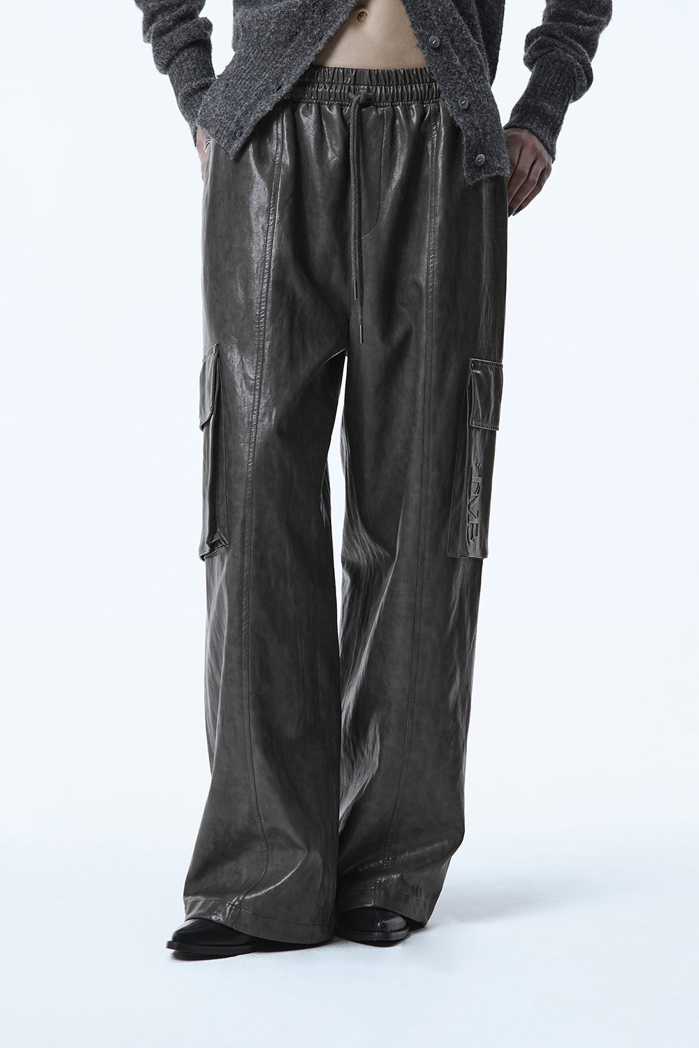 Treemingbird Tmb Cargo Leather Pants Charcoal