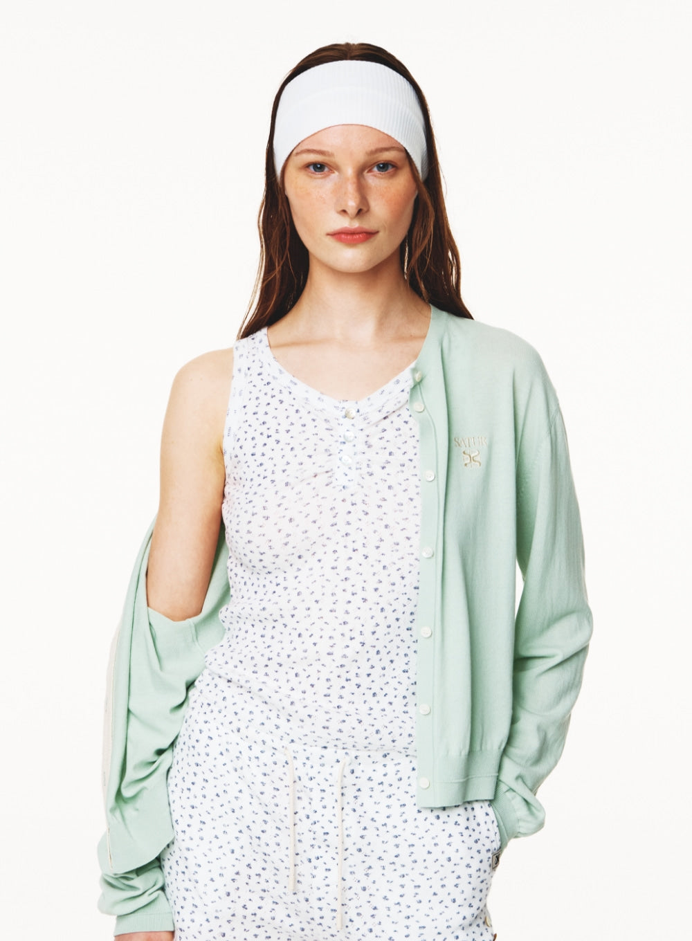 [satur] (W) Button Up Flower Shirring Sleeveless Top - White