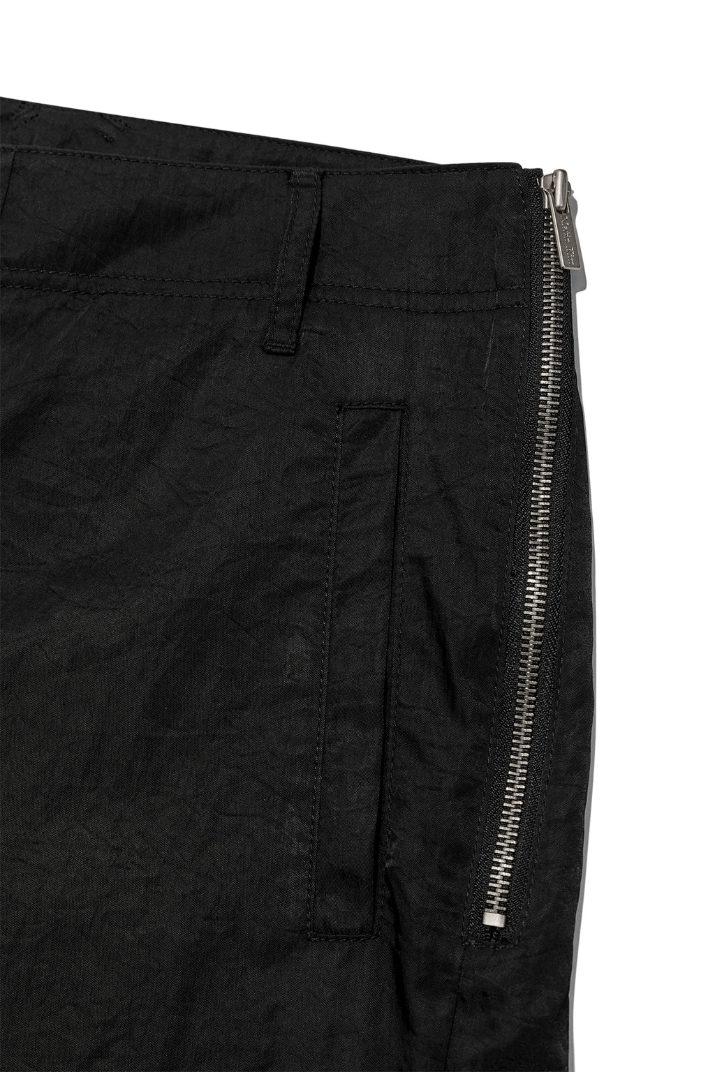 [matinkim] ZIPPER DETAIL NYLON PANTS IN BLACK