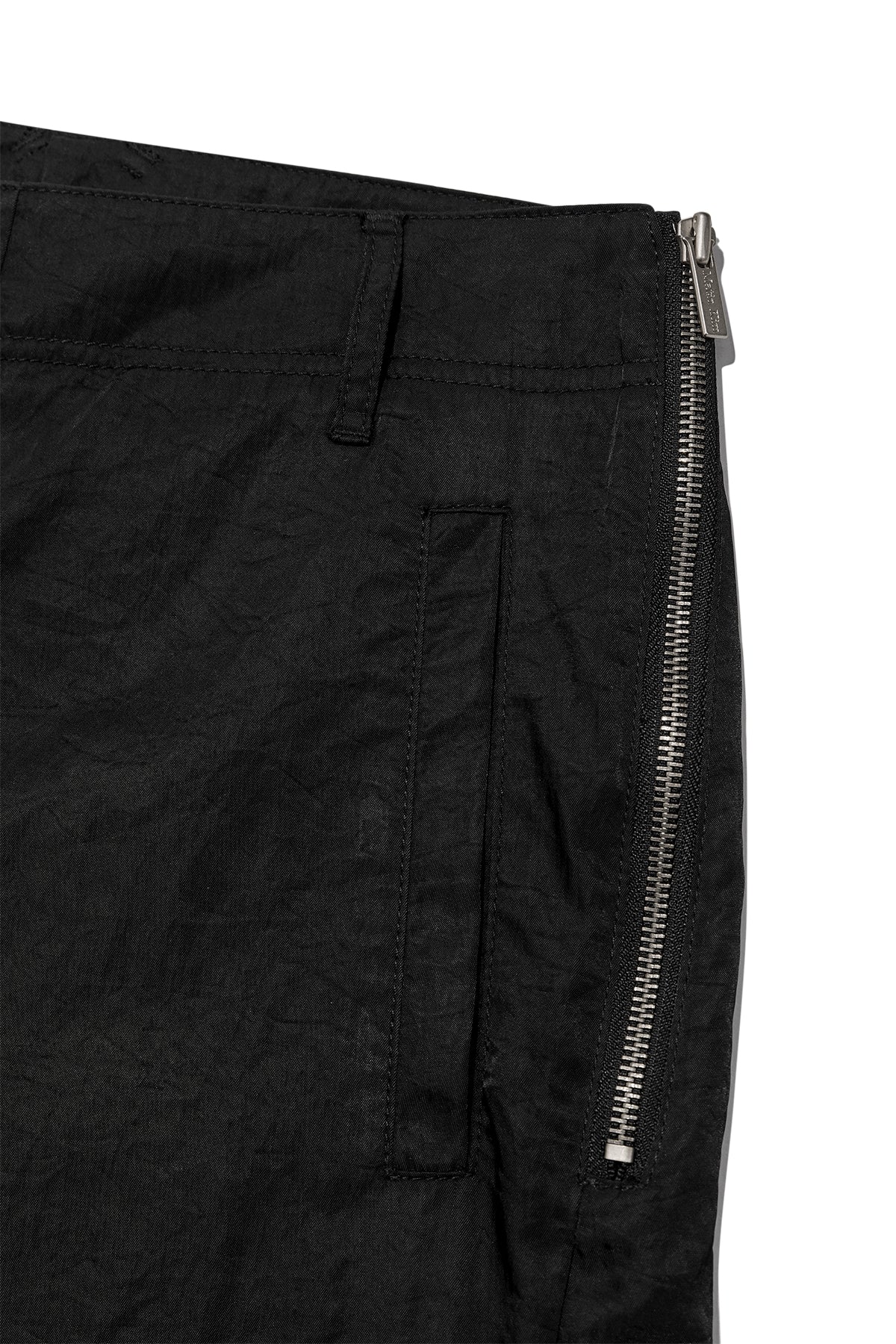 [matinkim] ZIPPER DETAIL NYLON PANTS IN BLACK