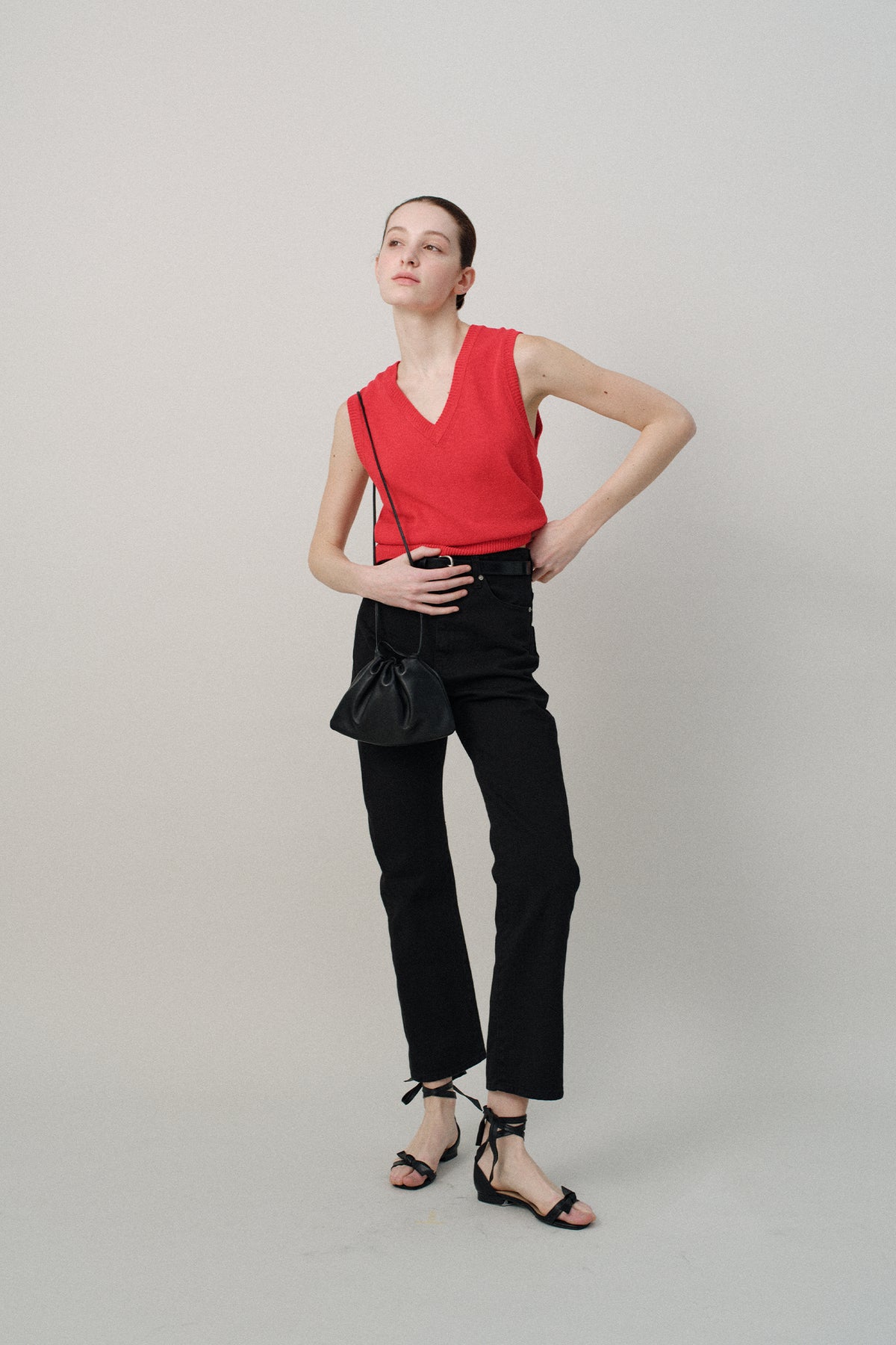 Nothing Written Basic v-neck slipover (Red)