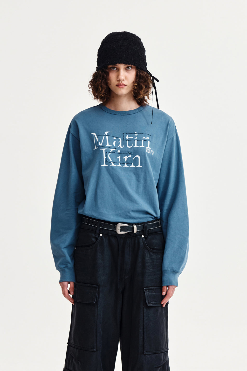 [matinkim] PATCH GRAPHIC LONG SLEEVE TOP IN SMOKE BLUE