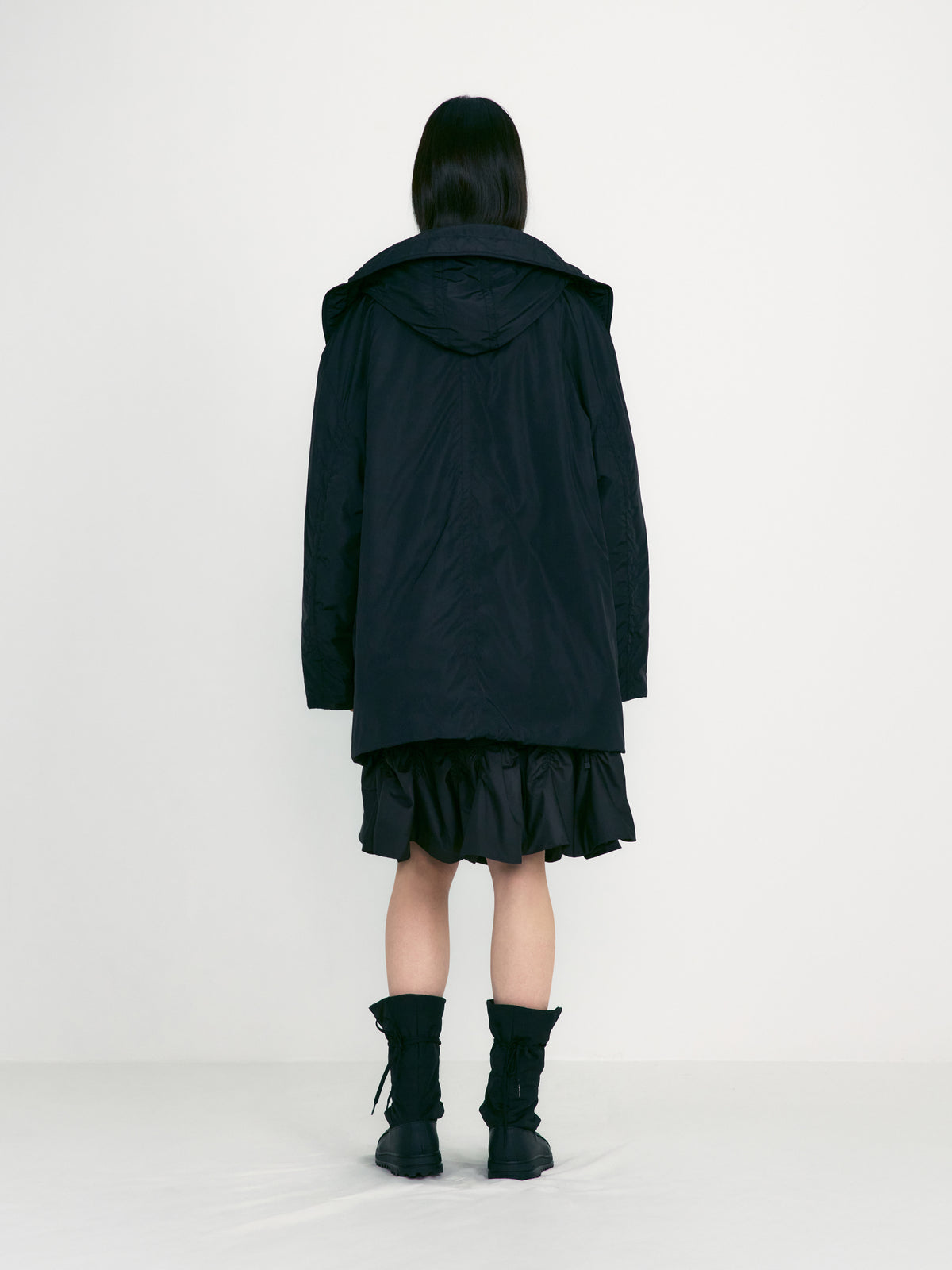 Low Classic Oversized Padded Hood Parka Black