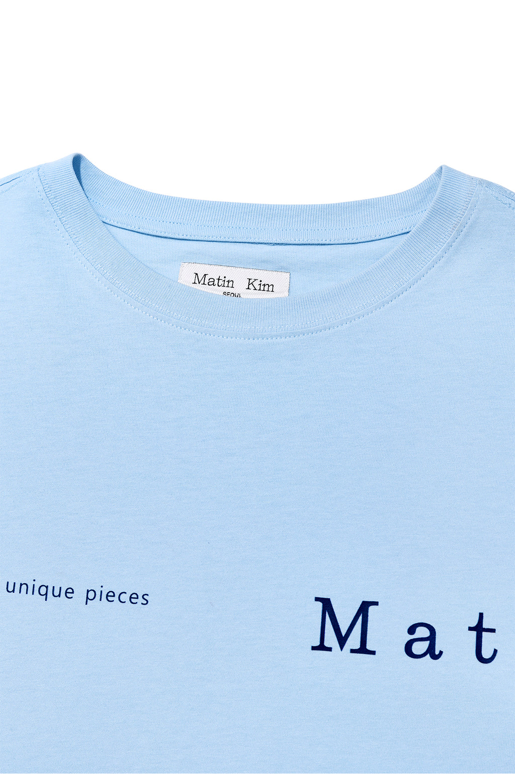 [matinkim] HALF TEXT LOGO TOP FOR MEN IN SKY