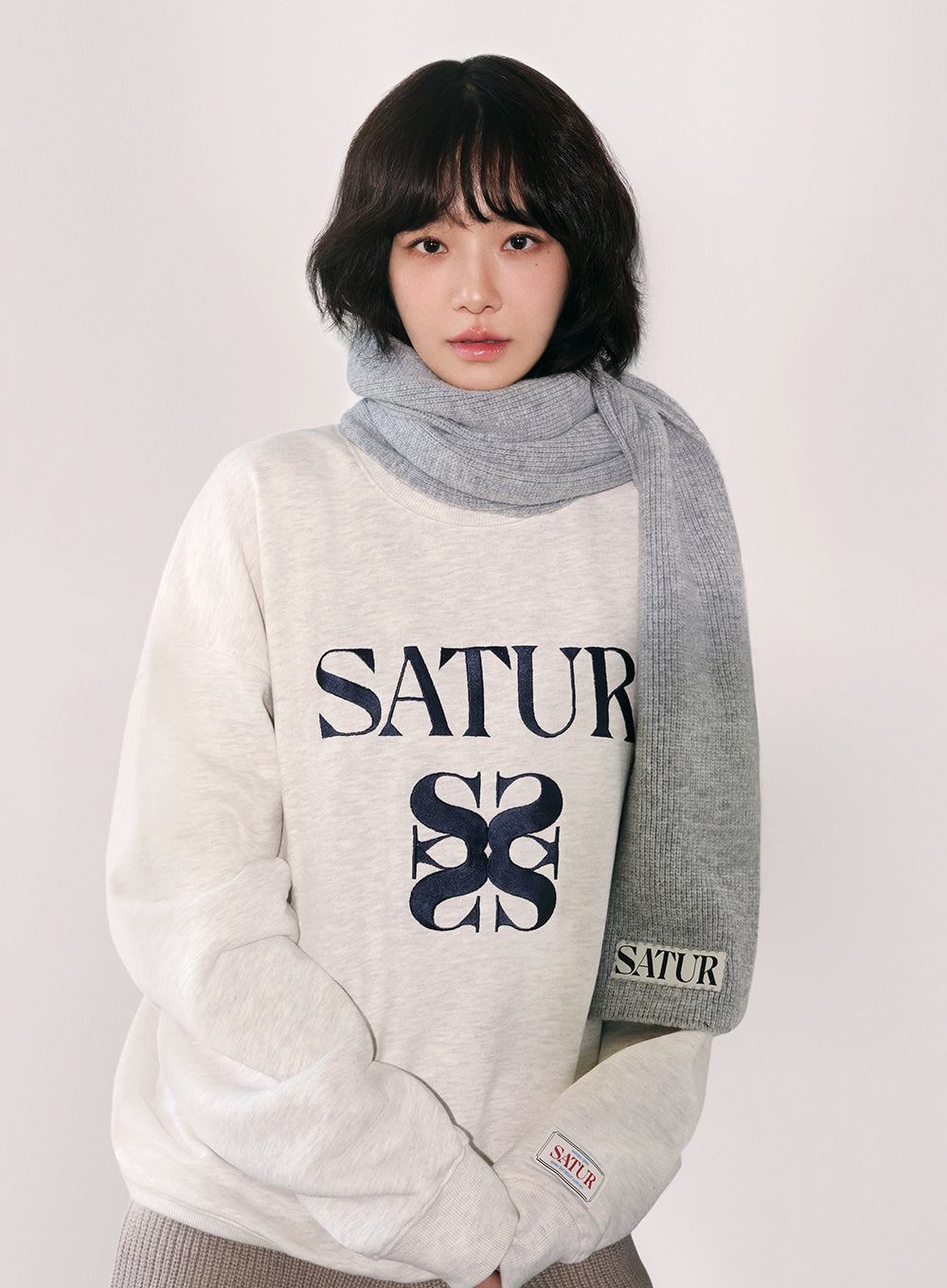 [satur] Classic Logo Sweatshirt - Melange Ivory