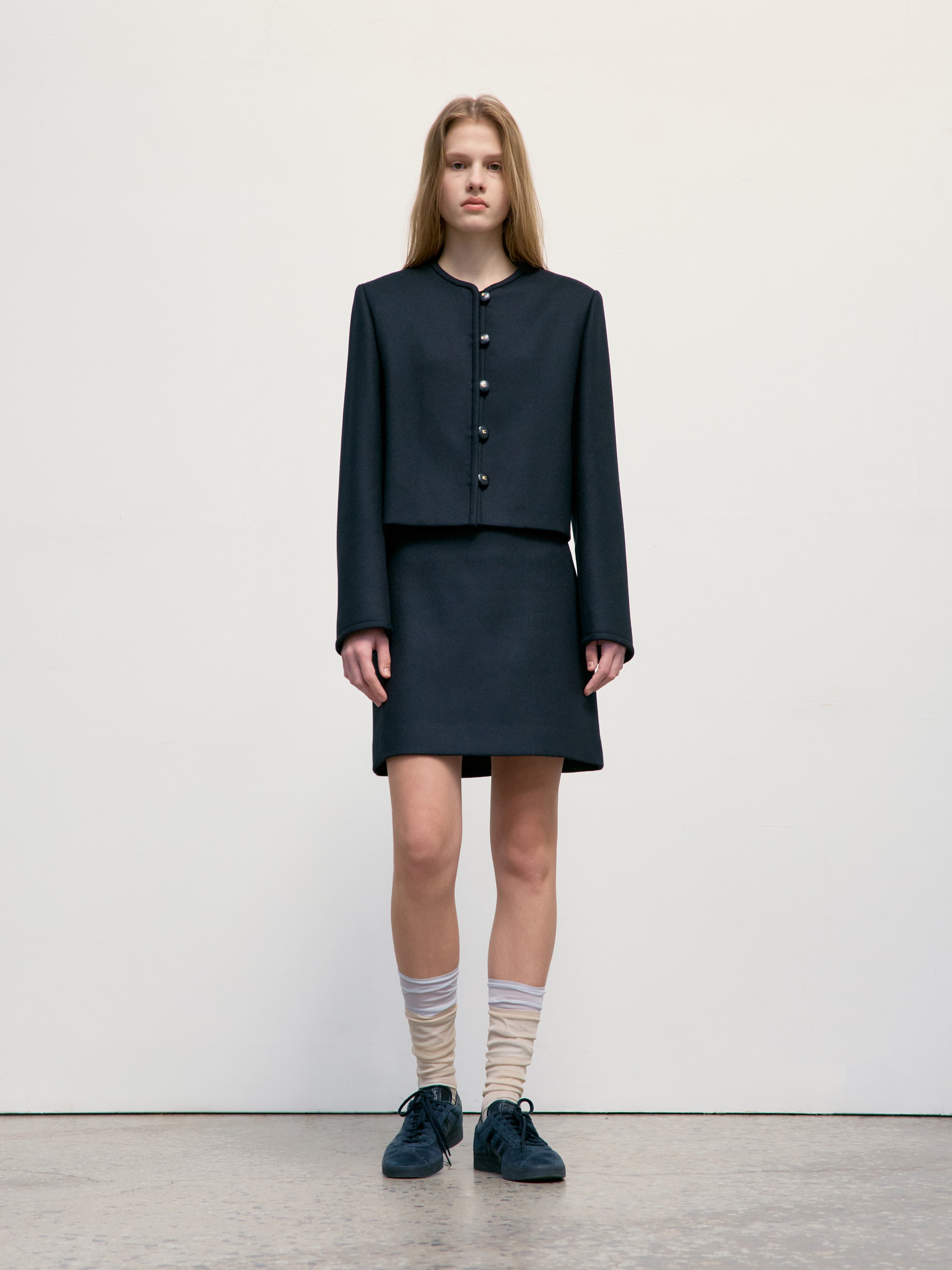 [low_classic] A-Line Mini Skirt
Black
