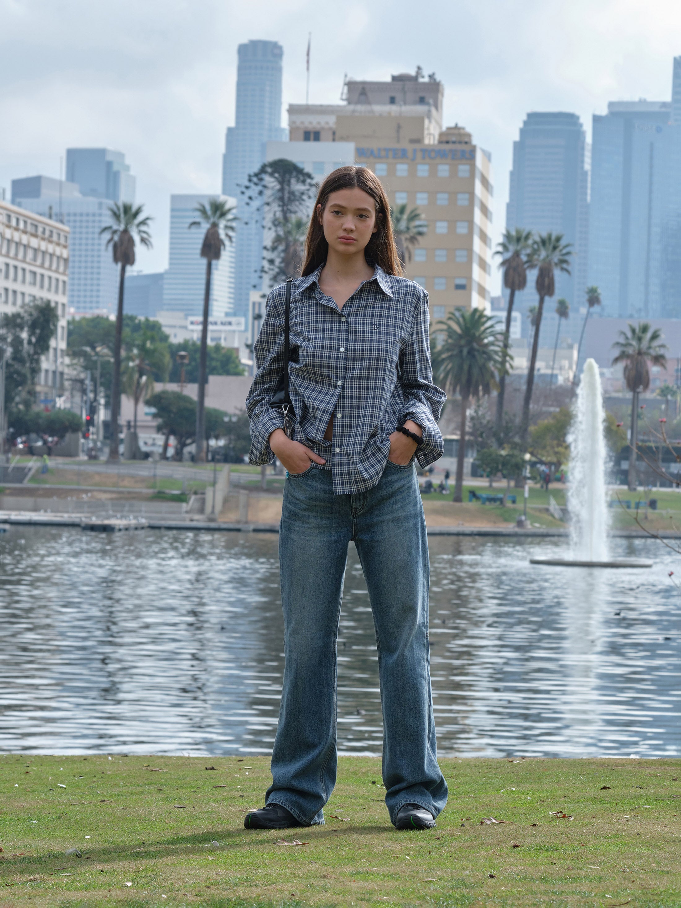 Low Classic Slim Boot-Cut Jeans Light Blue