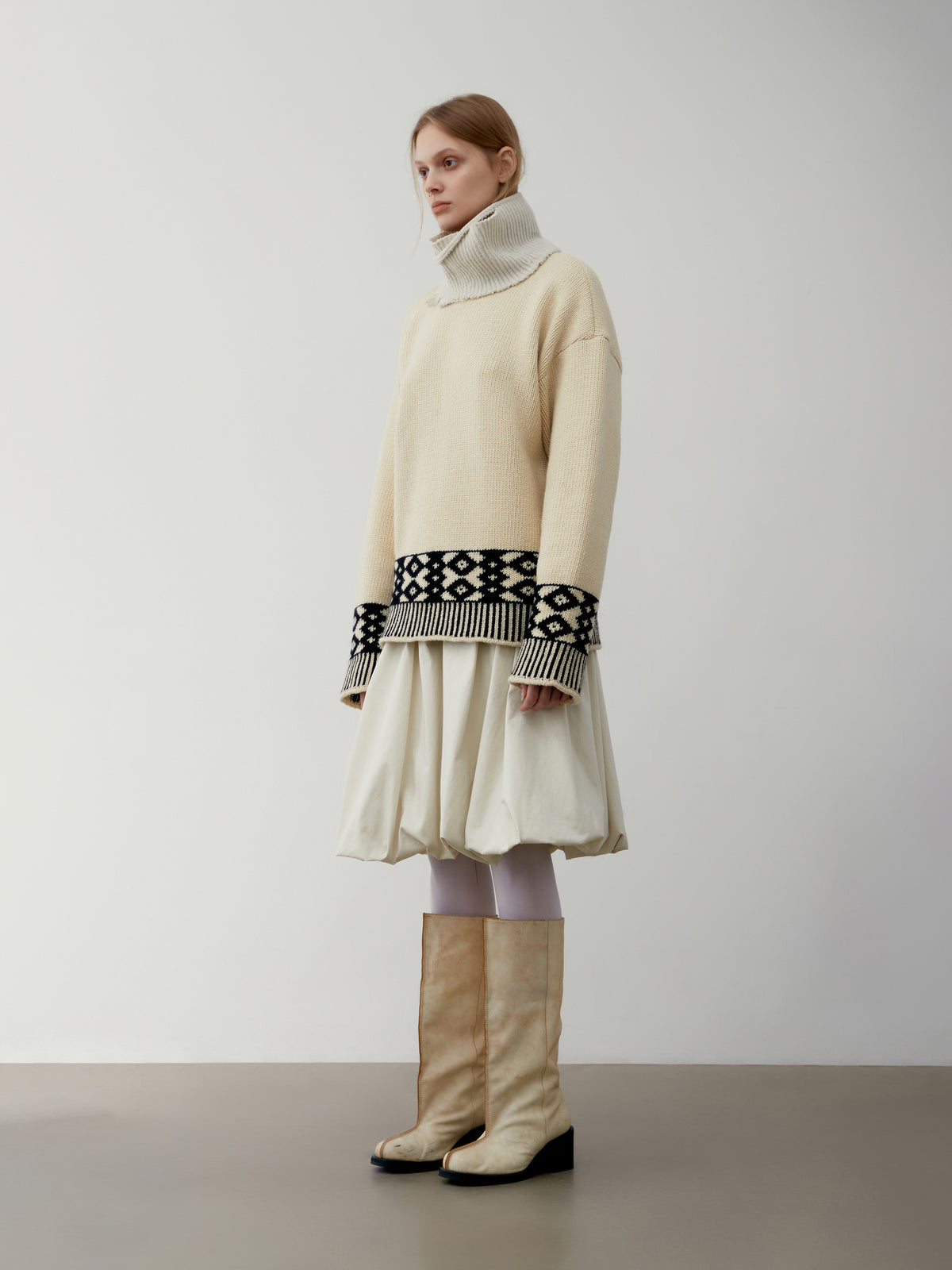 Low Classic Jacquard Knit Sweater Ivory