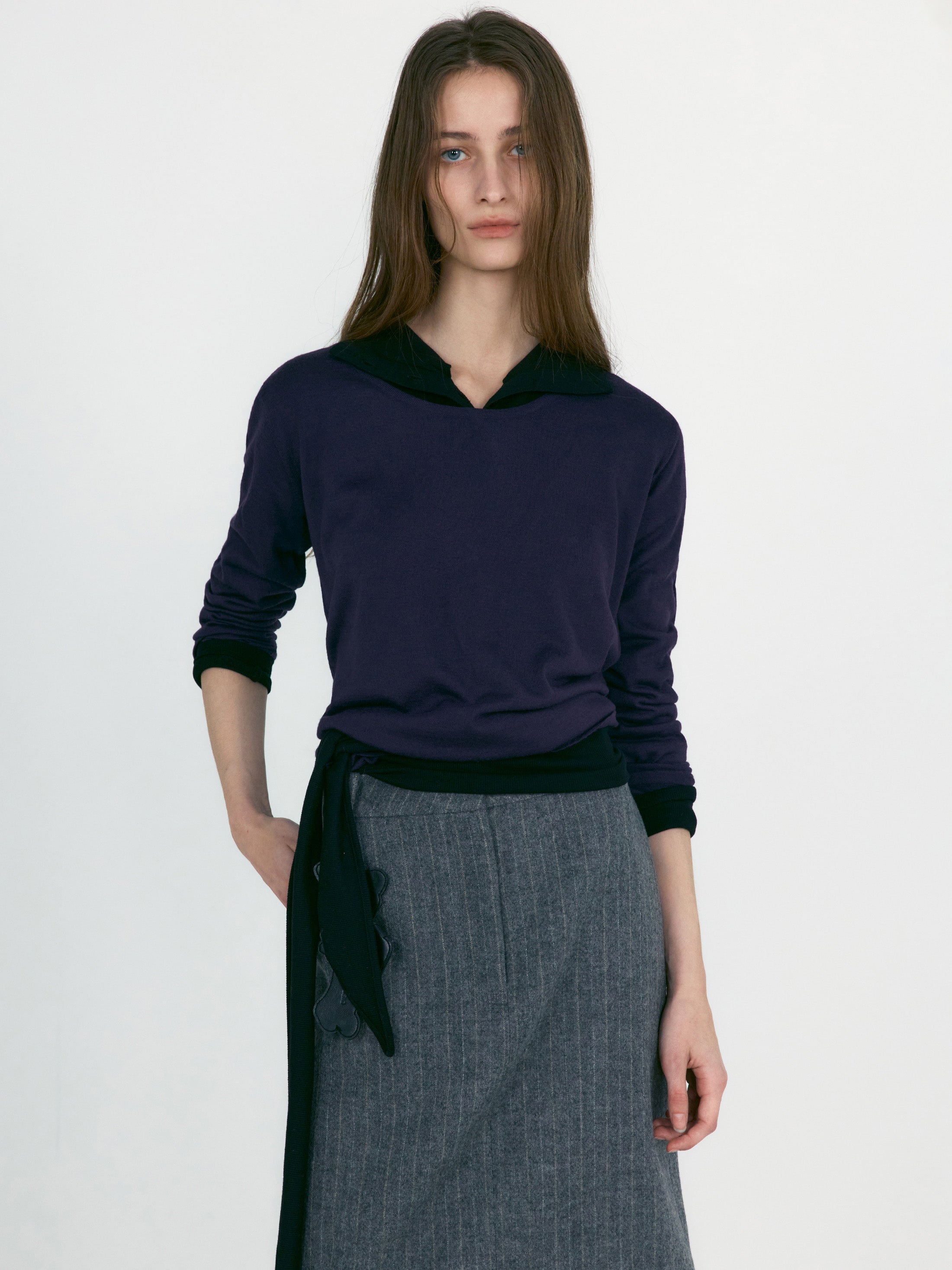 [low_classic] U Neck Knitted Top
Purple