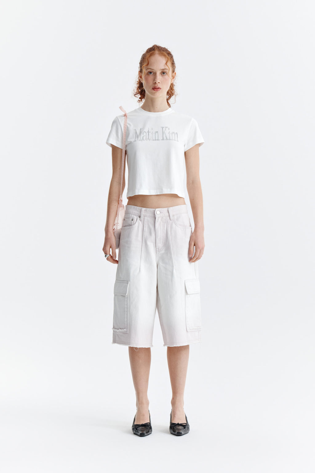 [matinkim] PATTERN ARTWORK LOGO CROP TOP IN WHITE
