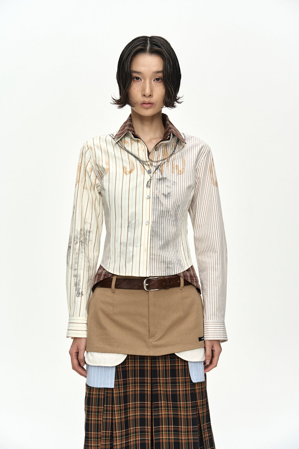 Andersson Bell Necklace & Choker Trompe-L'Oeil Graphic Shirt