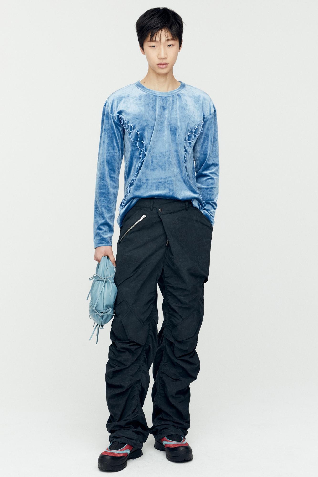 Andersson Bell Unisex Mattio Zip-UP Trainer