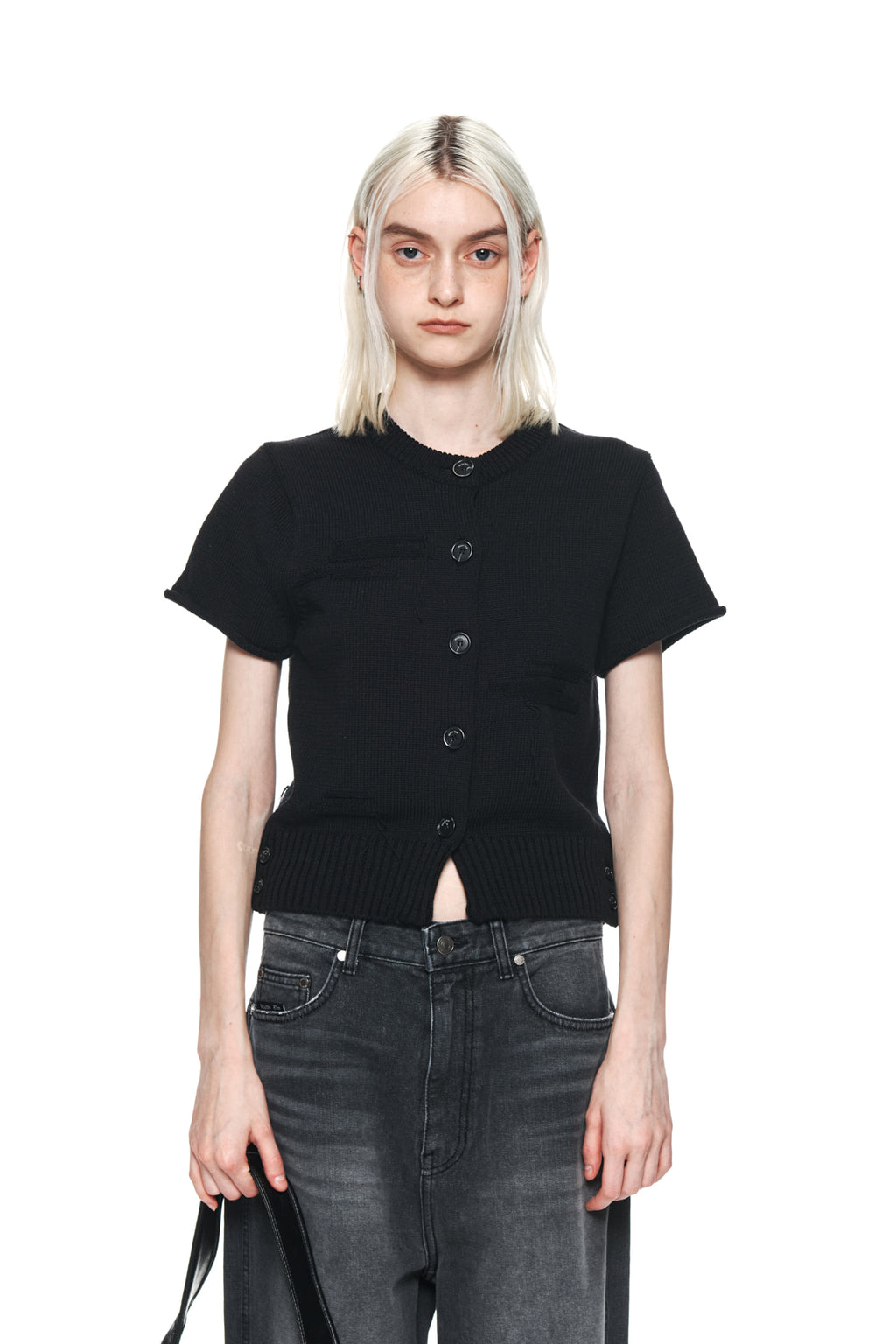 [matinkim] DAMAGE ROUND HALF CARDIGAN IN BLACK