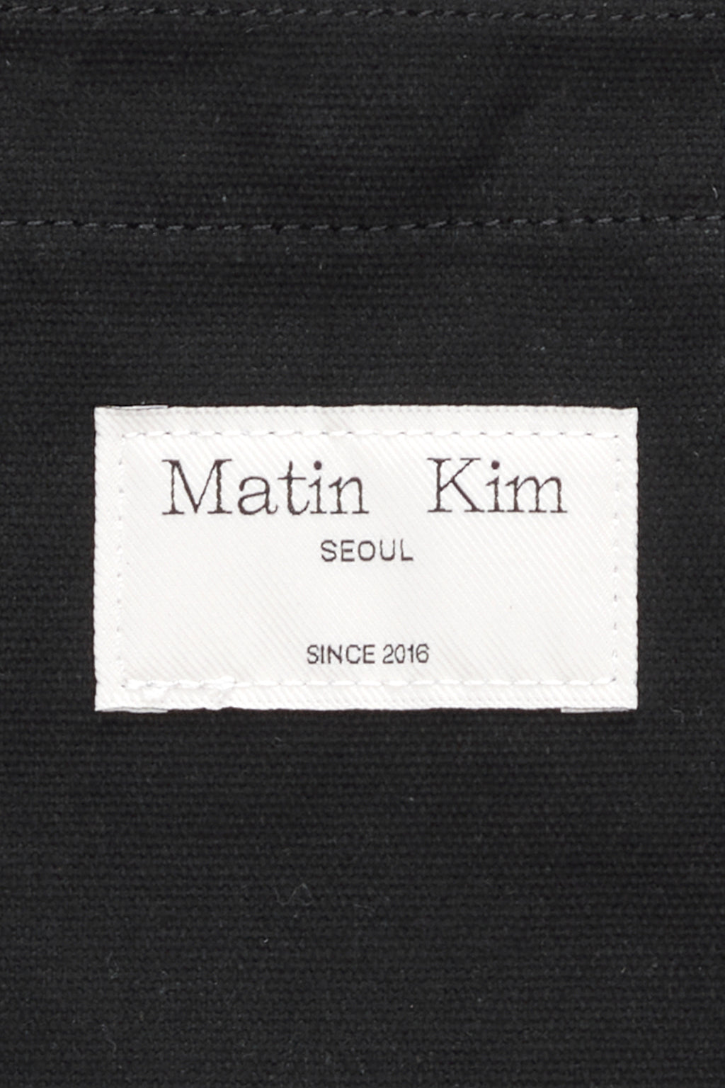 [matinkim] MATIN MESSENGER ECOBAG IN BLACK