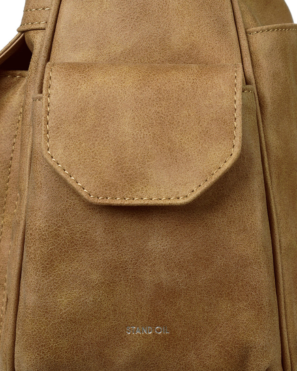 Joey Bag · 조이백 / 카멜

Camel Joey Bag