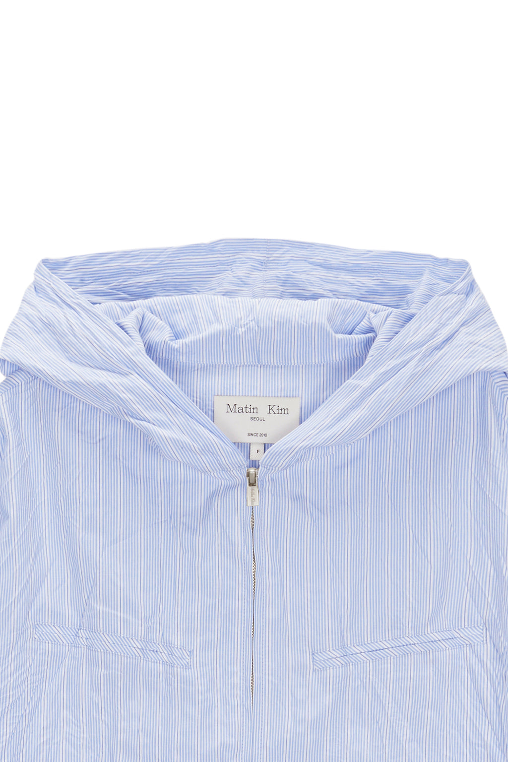 [matinkim] CRINKLE HOODY SHIRT JUMPER IN SKY