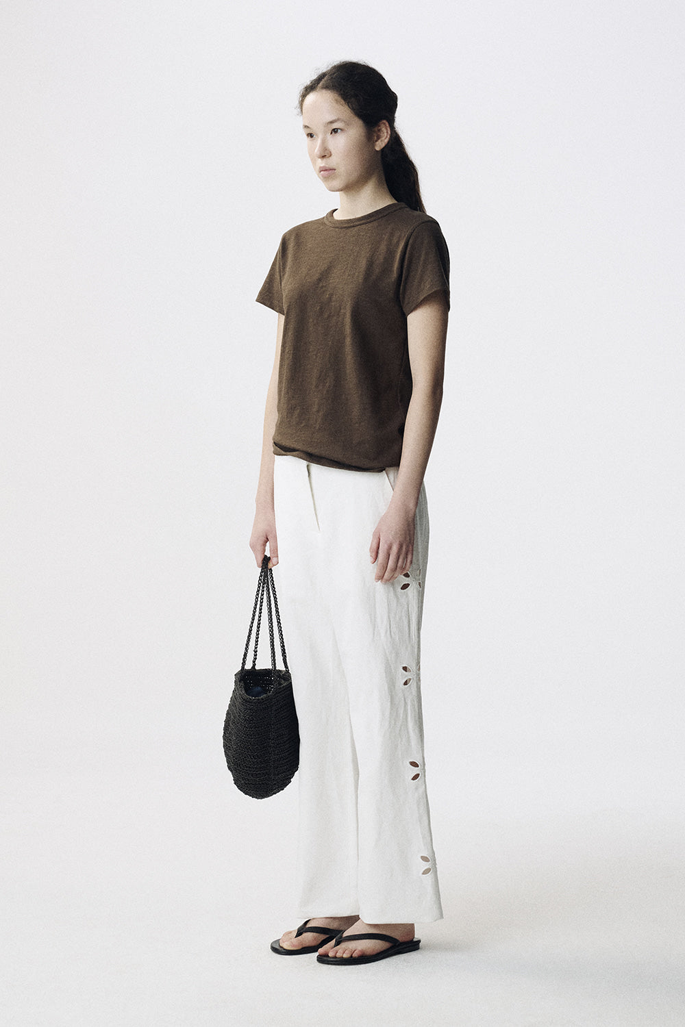 Nothing Written Daisy t-shirt (Brown)