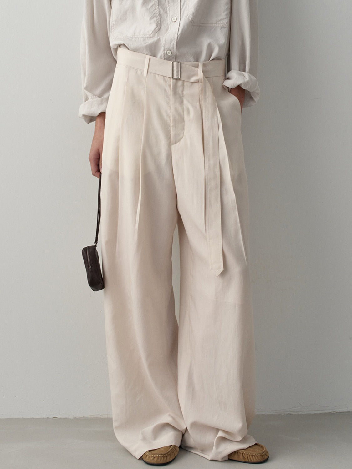 Facade Pattern Belted Two-Pleat Wide Pants cream