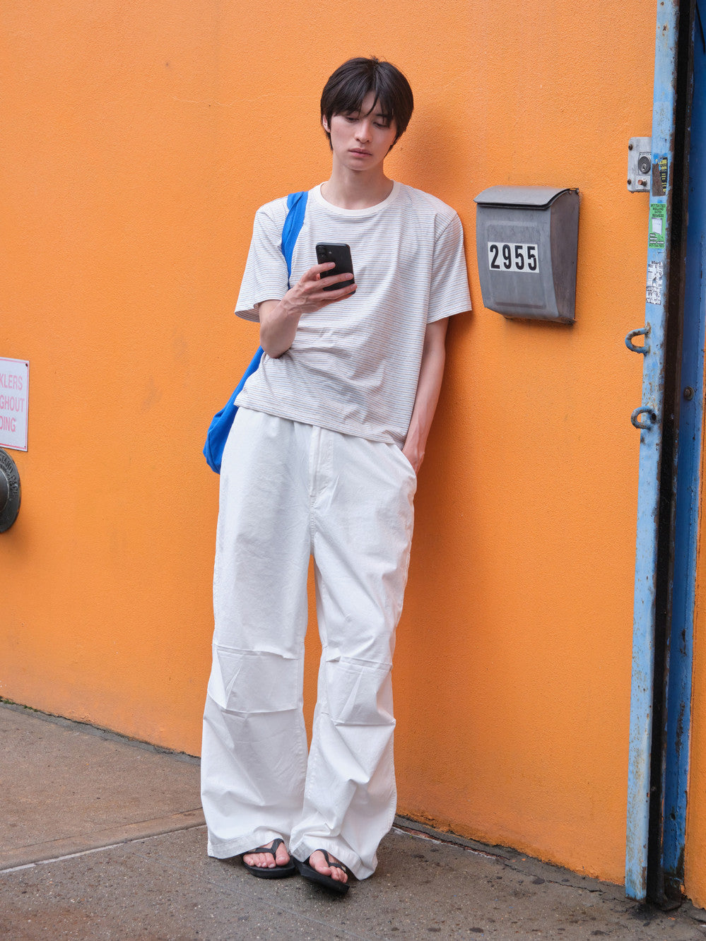Low Classic Washed Cotton Cargo Pants Off White