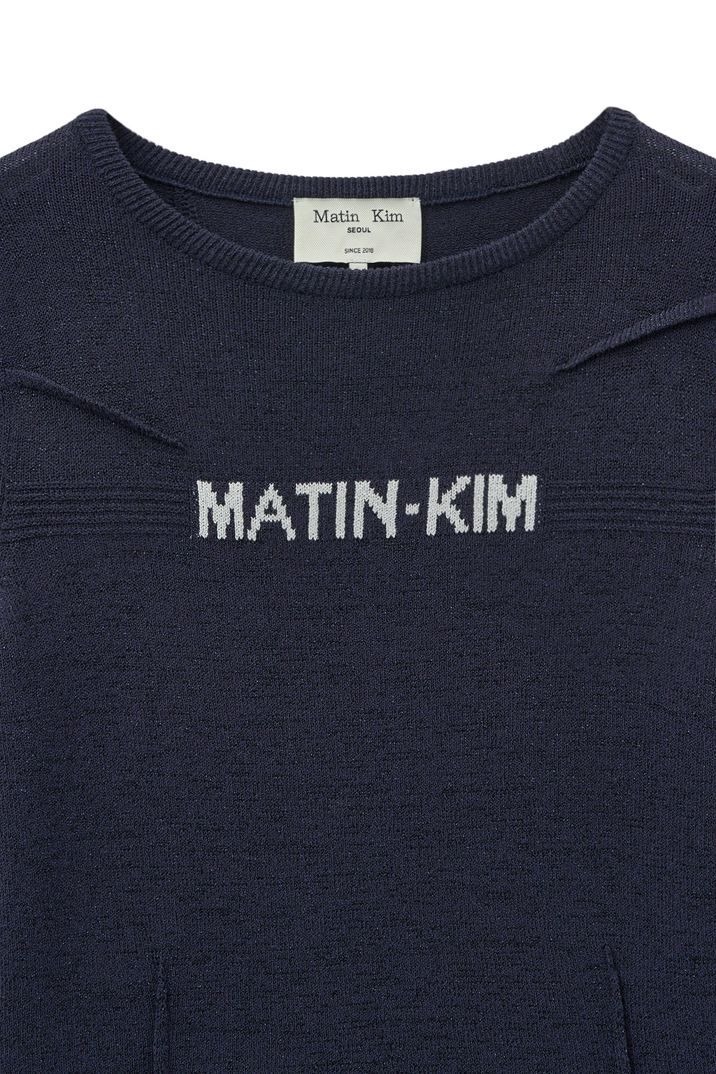 [matinkim] GLITTER SLIM LOGO KNIT TOP IN NAVY