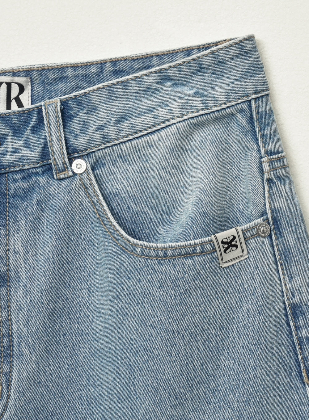 [satur] Cargo Bermuda Denim Shorts - Light Blue