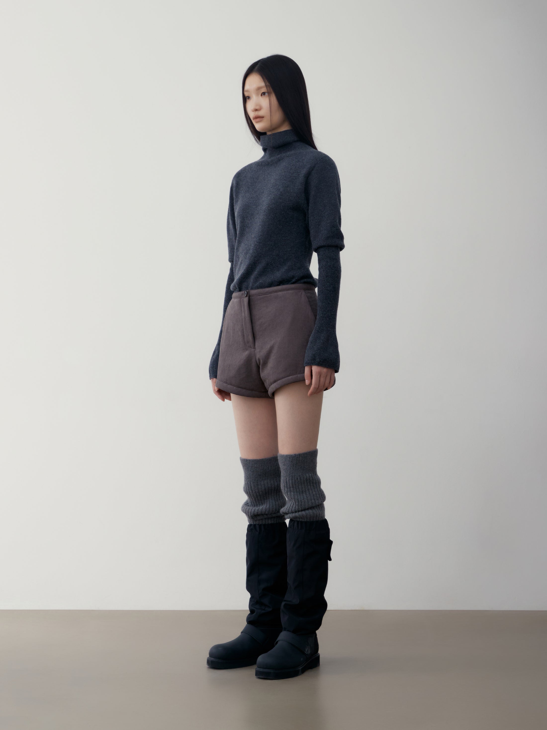 [low_classic] CASHMERE PUFF SLEEVE KNIT TOP
GREY