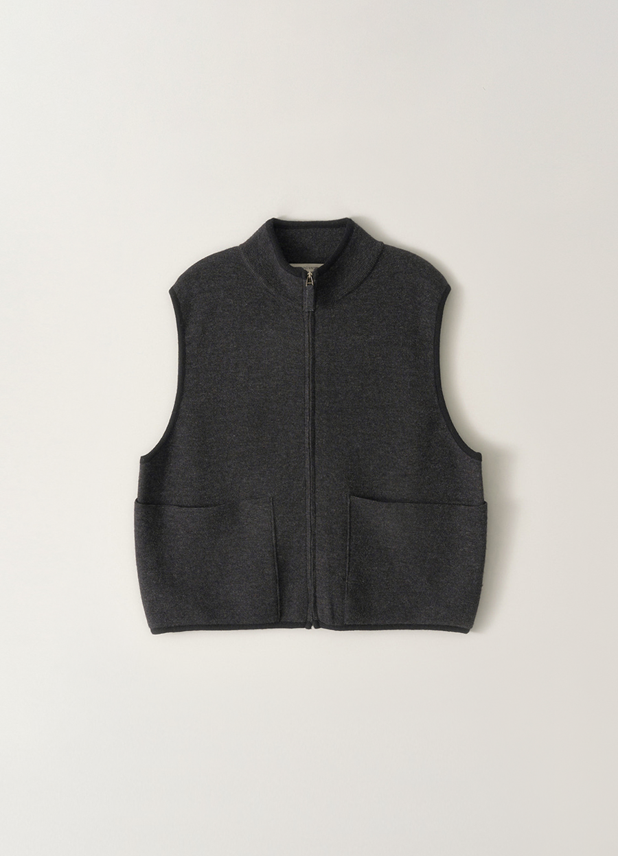 Nothing Written Dicky zip-up vest (Charcoal)