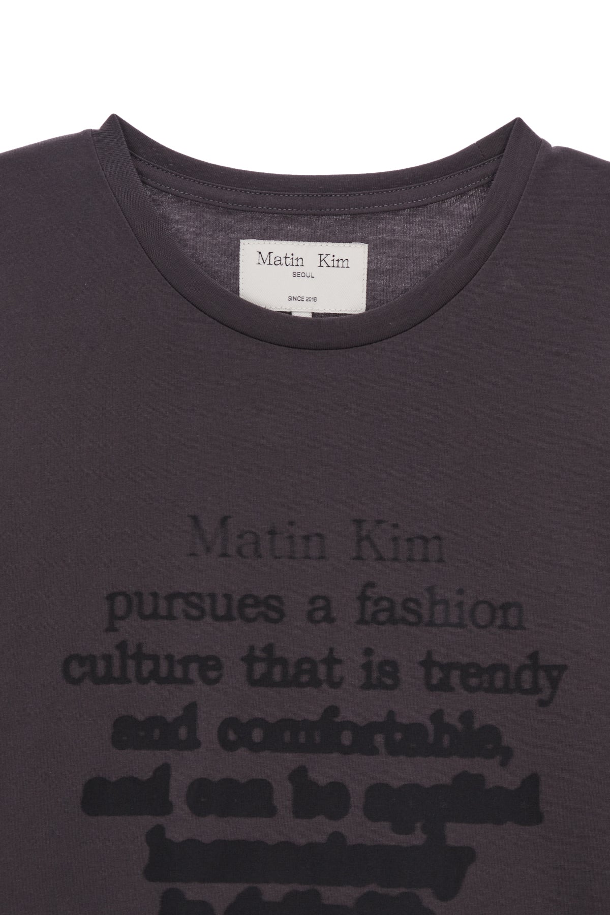 [matinkim] INK LETTERING TOP IN CHARCOAL