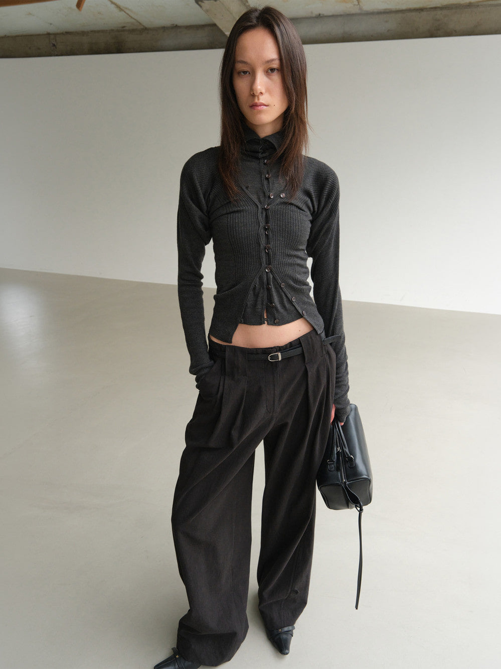 Low Classic Washed Cotton Wide Two-Tuck Pants Black