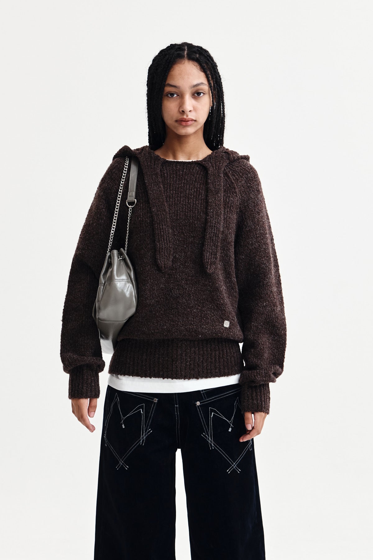 [matinkim] MUFFLER POINT HOODY PULLOVER IN BROWN